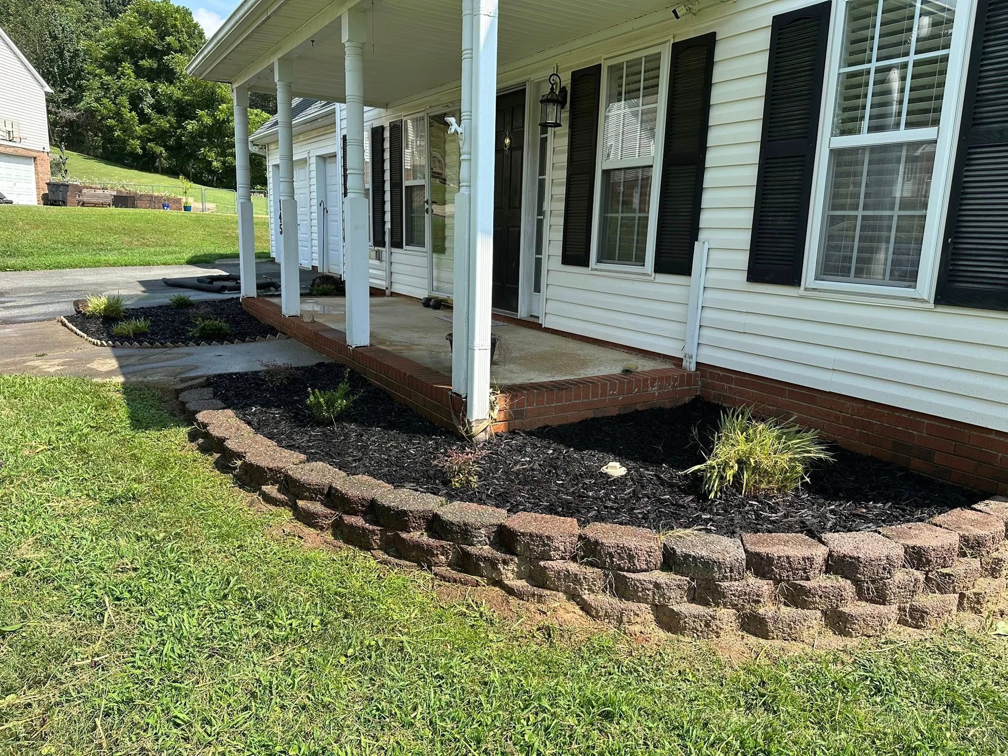  for Queen’s Landscaping in Kernersville, NC