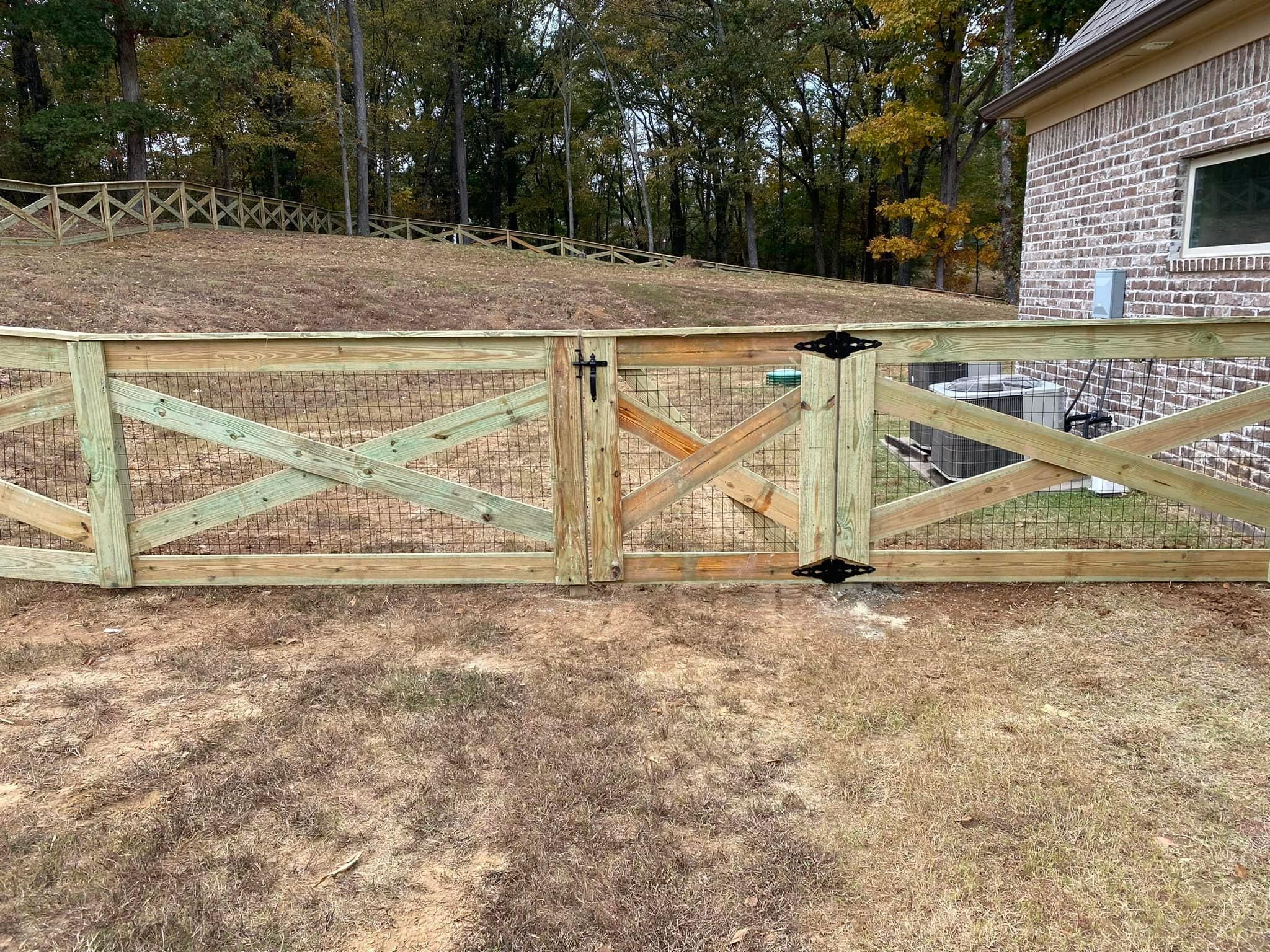  for Manning Fence, LLC in Hernando, MS