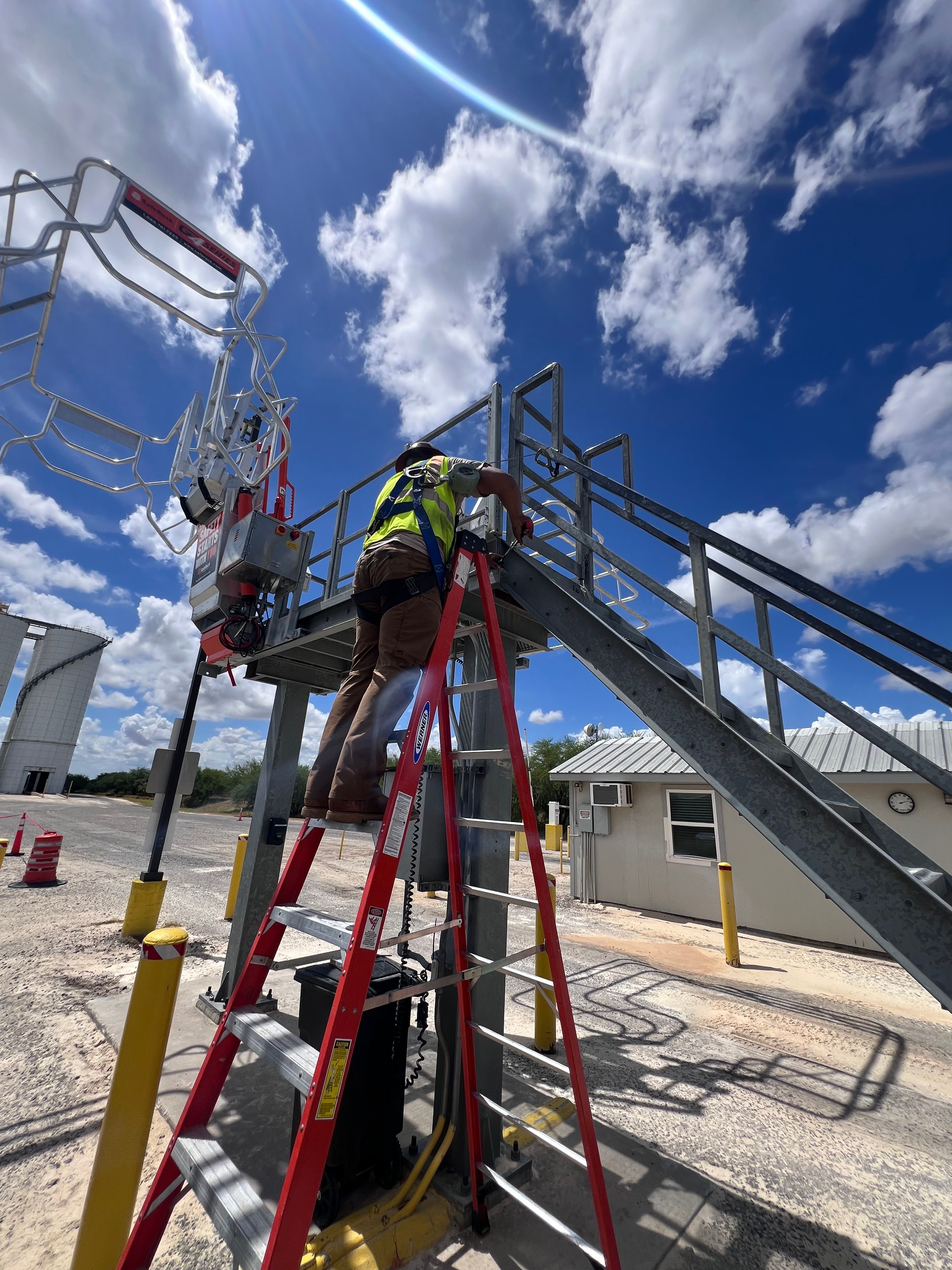 for LUX Electric in Floresville, TX