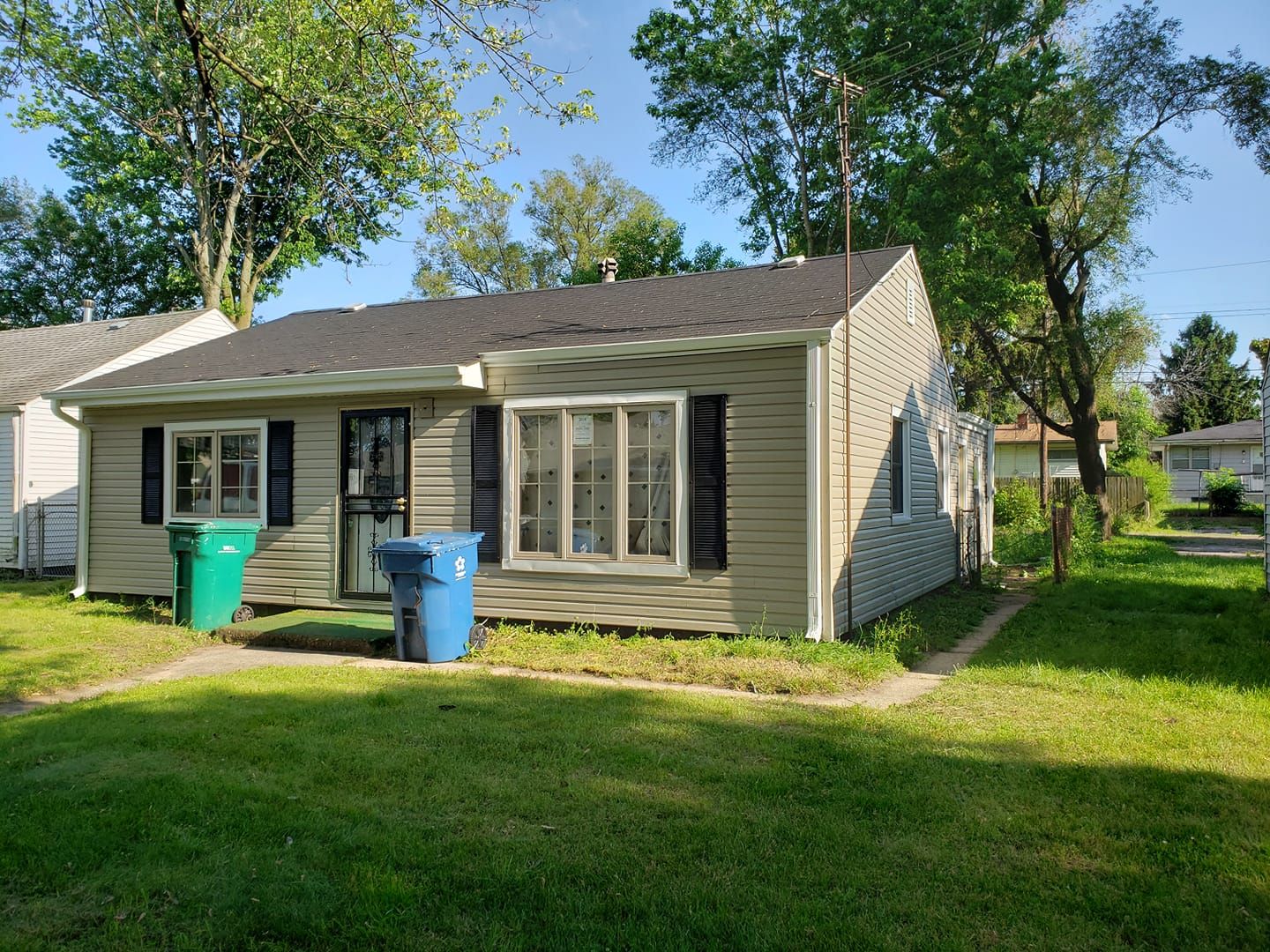  for J's Construction in Merrillville, IN