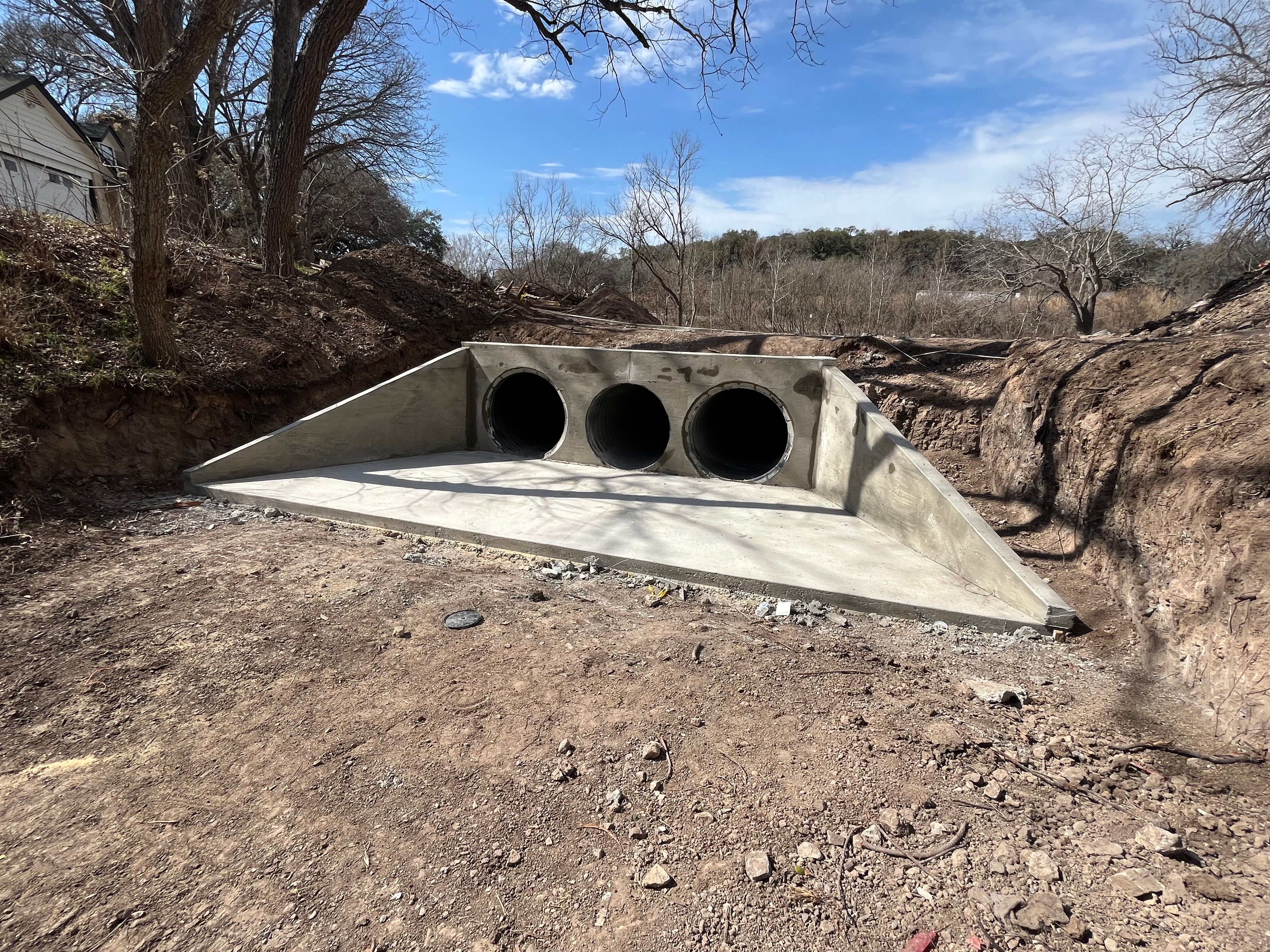  for Leo's Concrete Crew in Elgin, TX