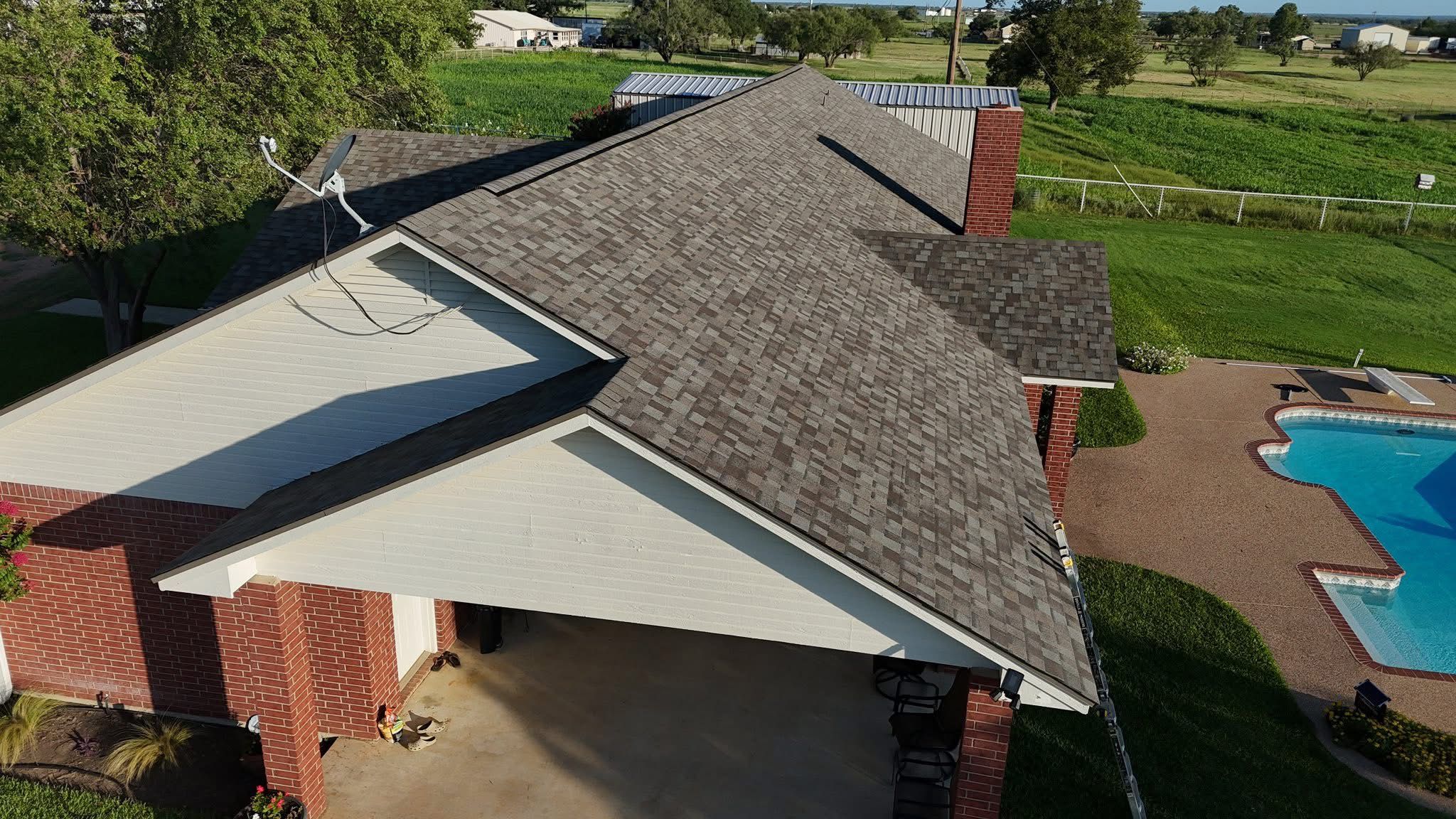 Shingle Roofs  for Barcenas Roofing & Remodeling in San Saba, TX