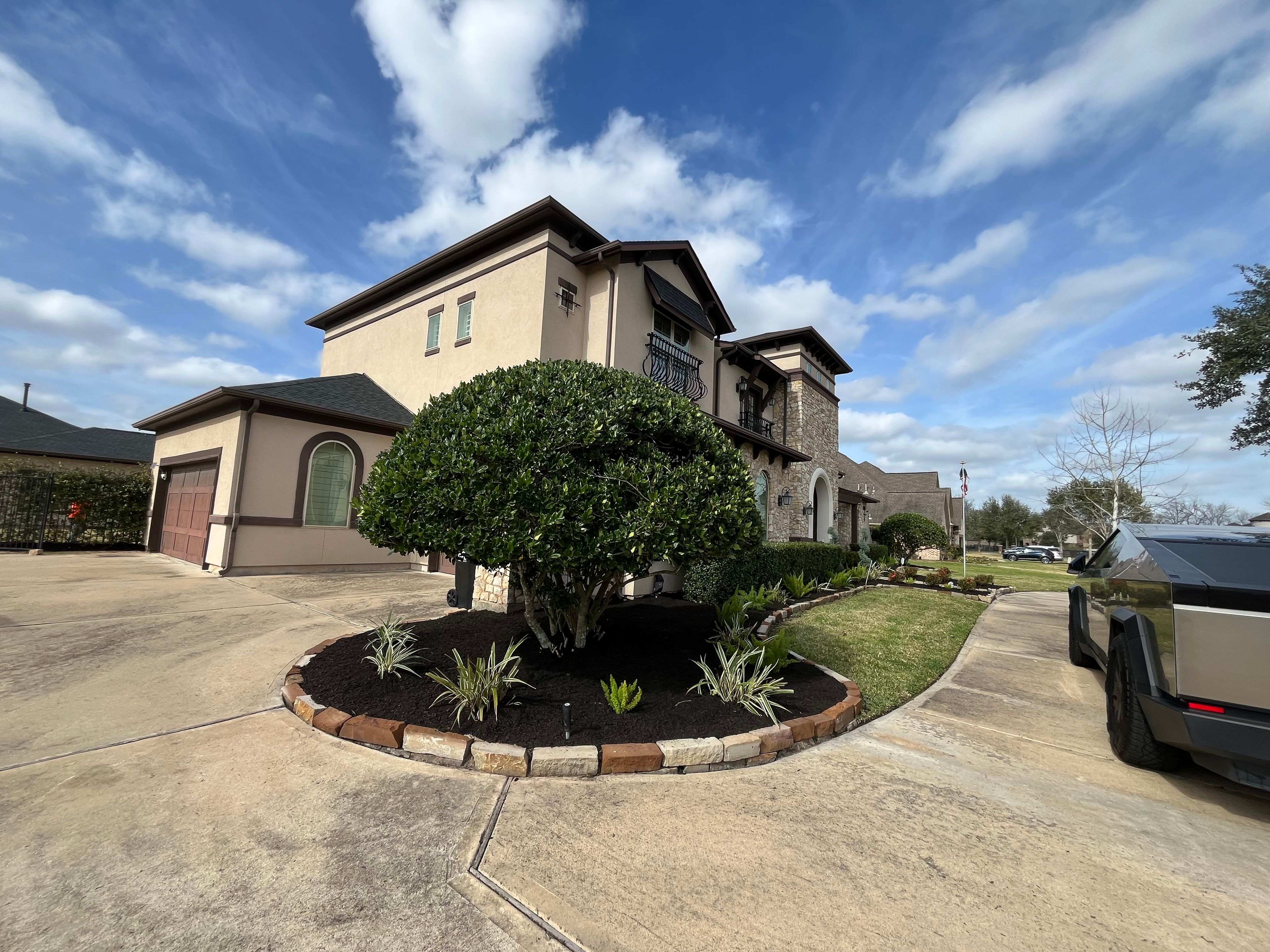  for Garza Lawncare & Tree Service in Pearland, TX