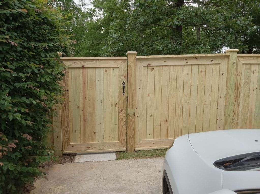  for JB Nealy Fence in Elgin, SC