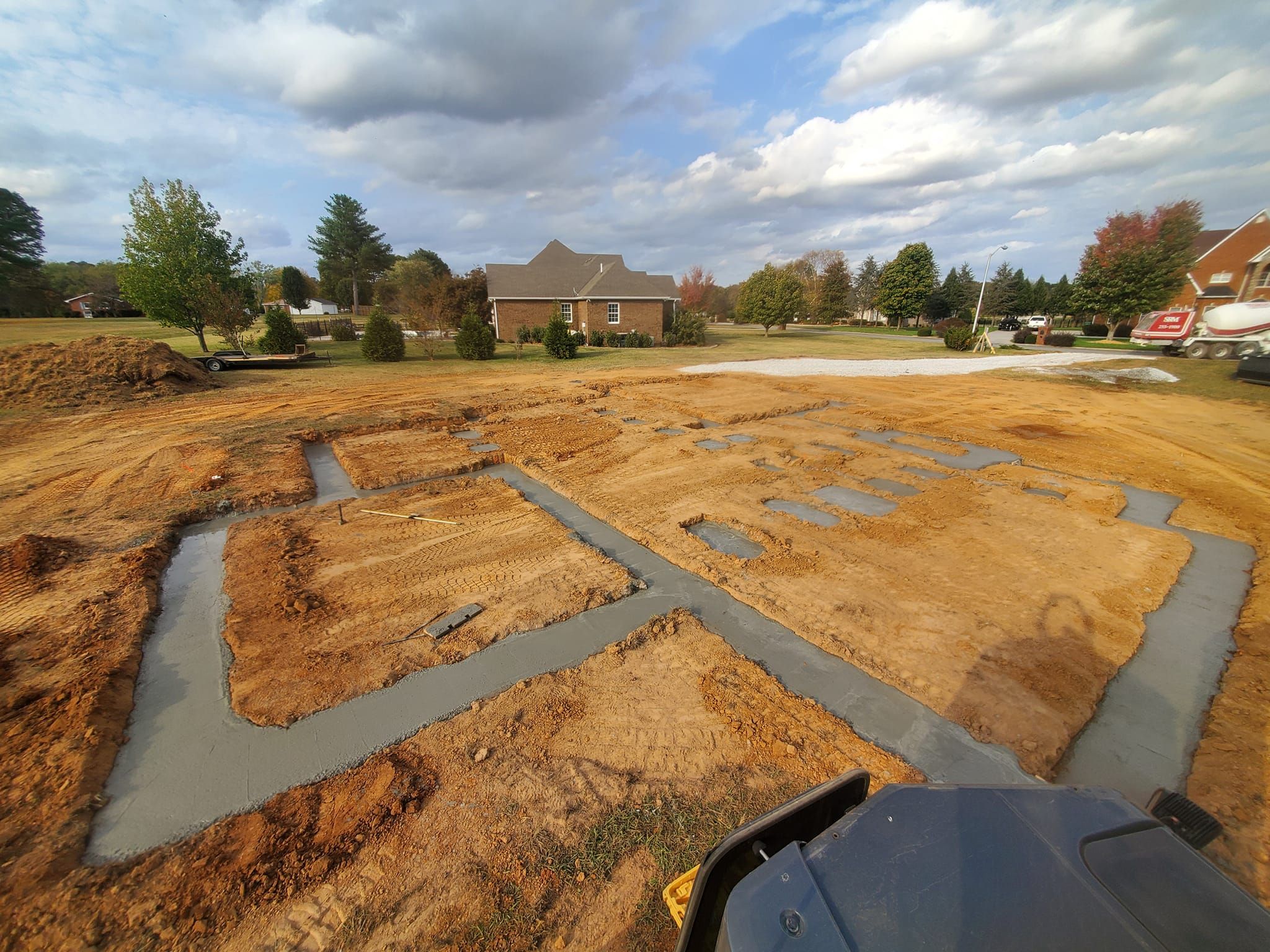  for H&H Earthworks in Decherd, TN