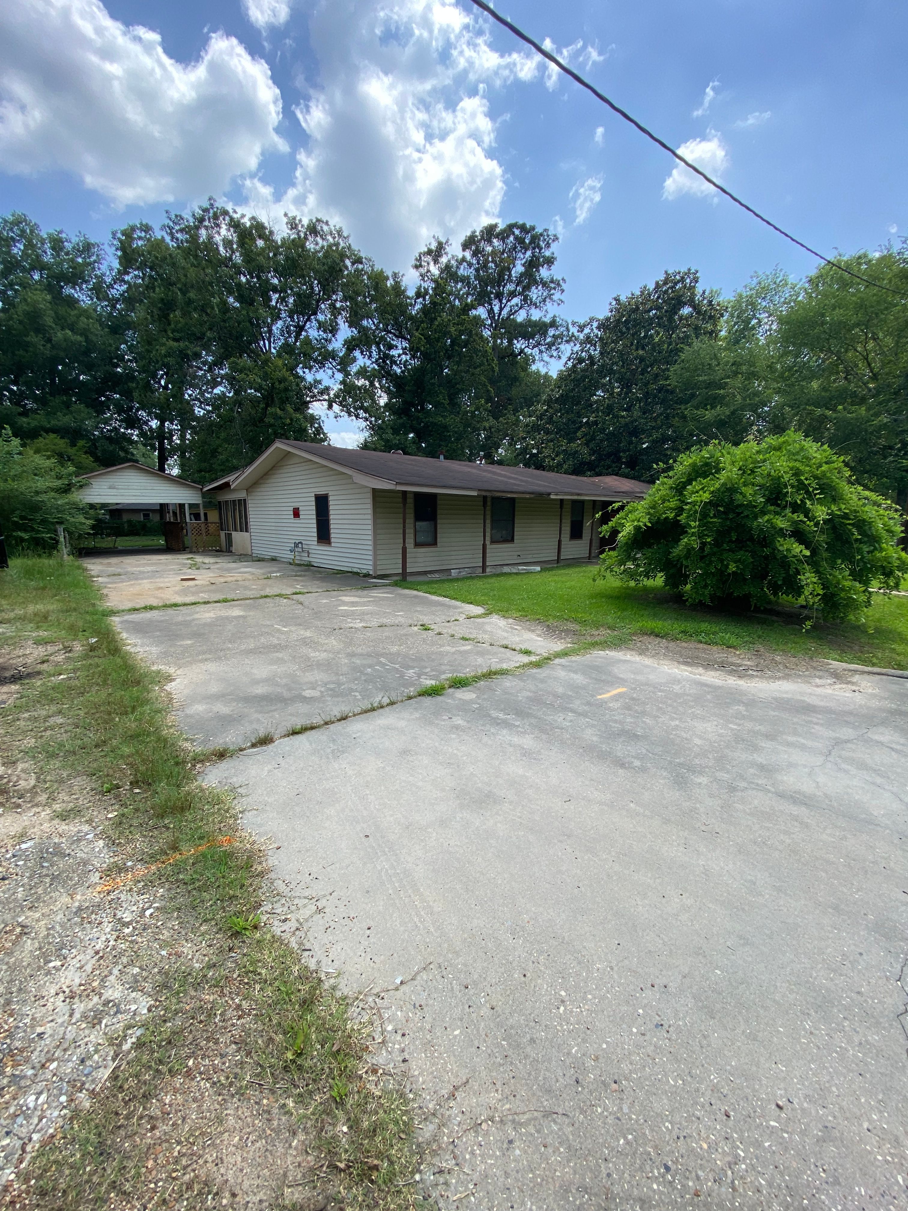  for Daniel's Dumpsters & Land Improvements in Monroe, LA