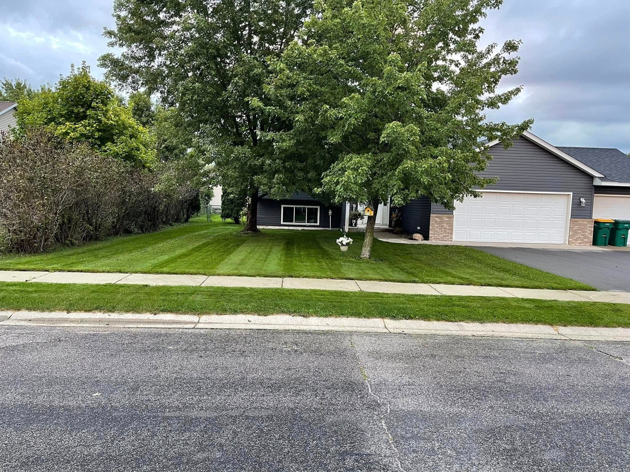  for J’s Snow and Landscape in Oak Park, MN