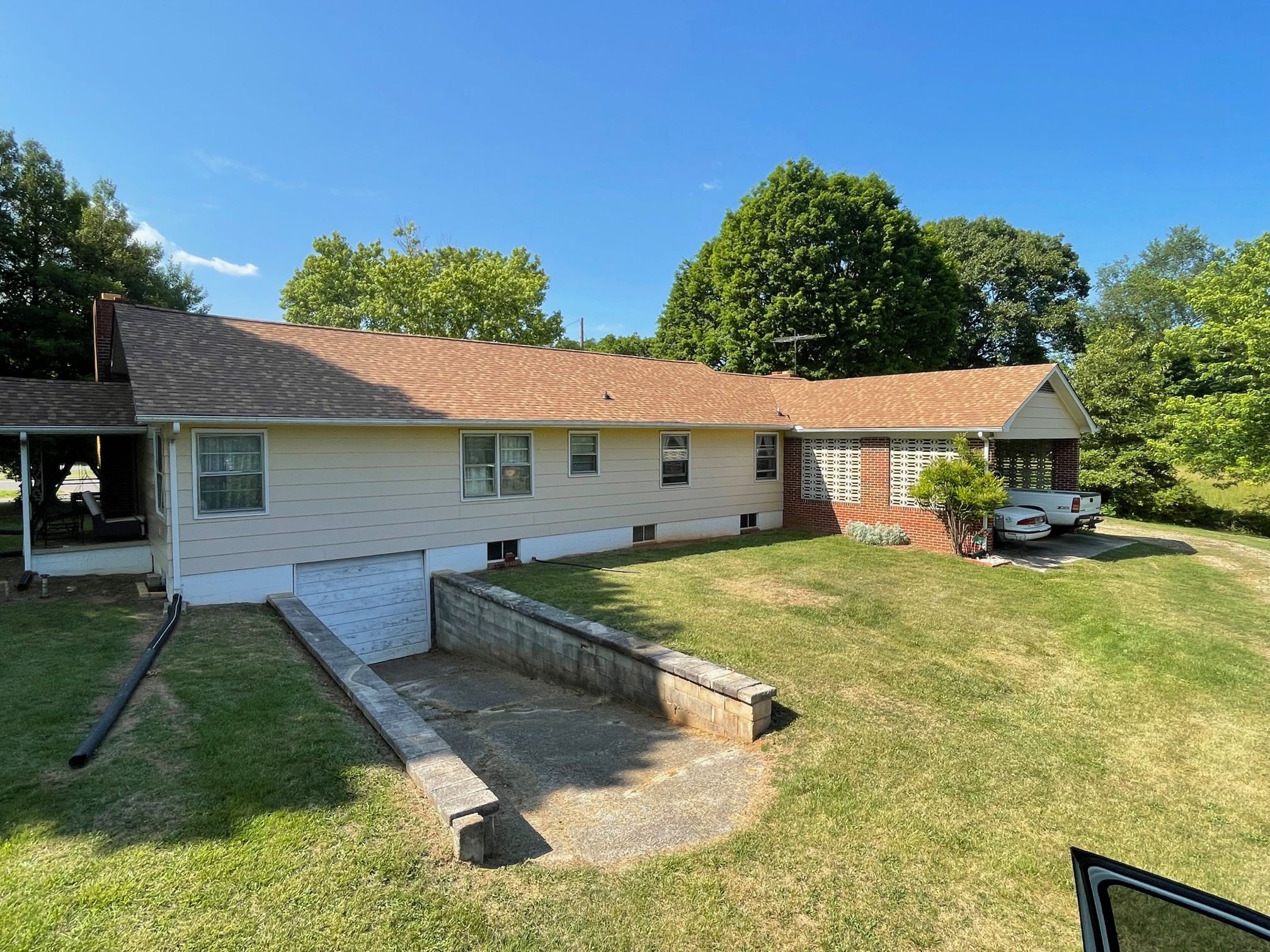  for Rock Star Roofing LLC  in Dandridge,  TN