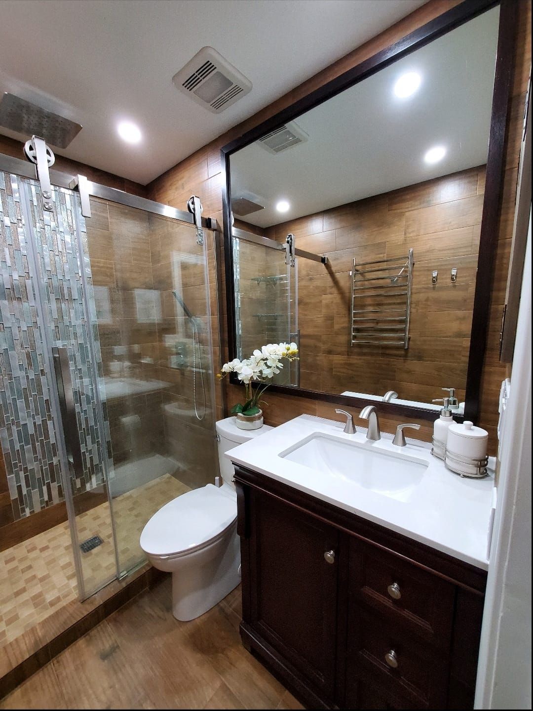  for Four leaf remodeling LLC in Crystal Lake, Illinois