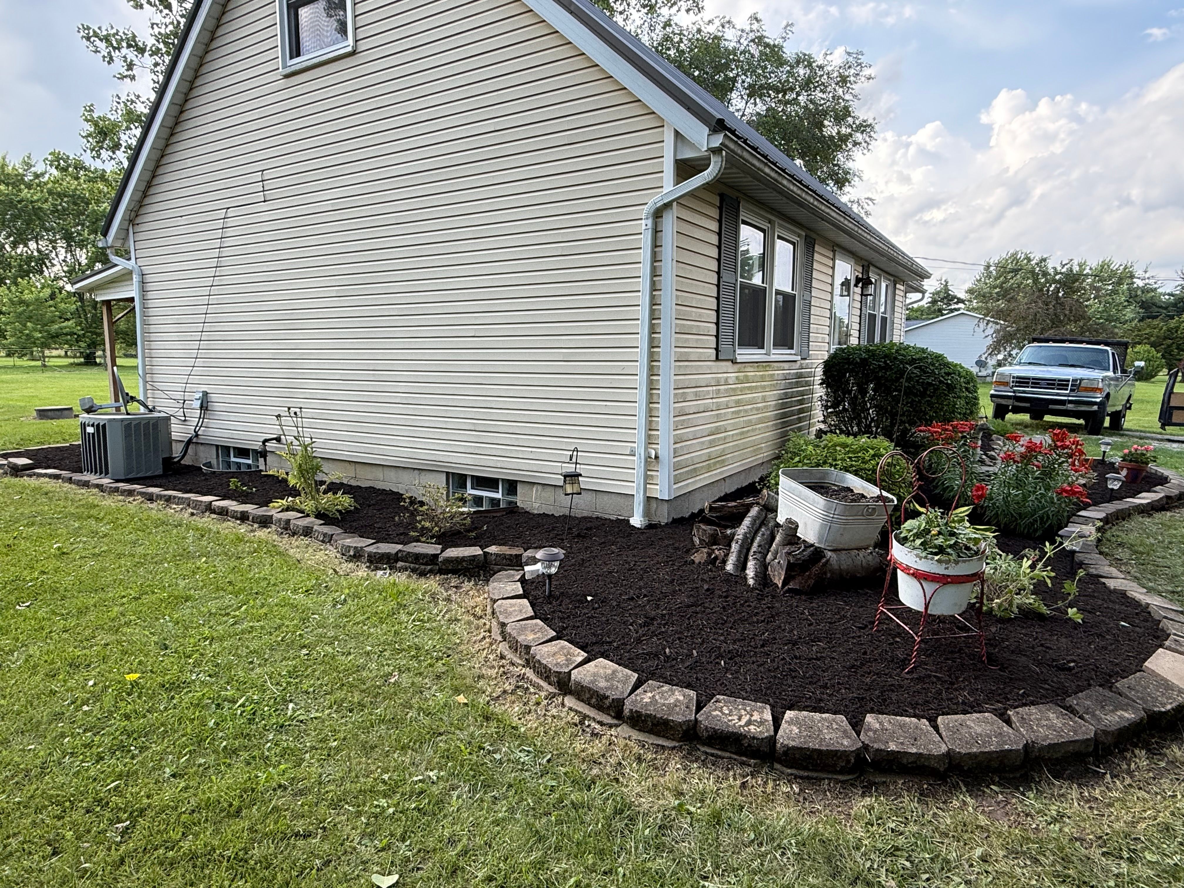  for F&R Landscapes LLC in Lagrange, OH