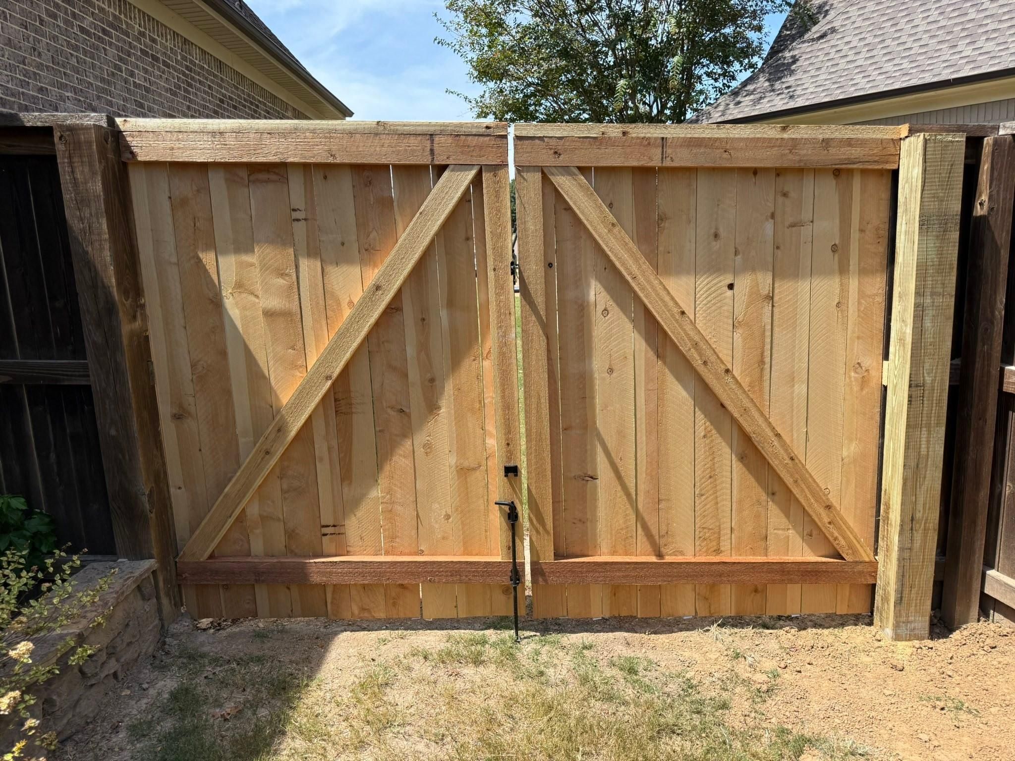  for Manning Fence, LLC in Hernando, MS