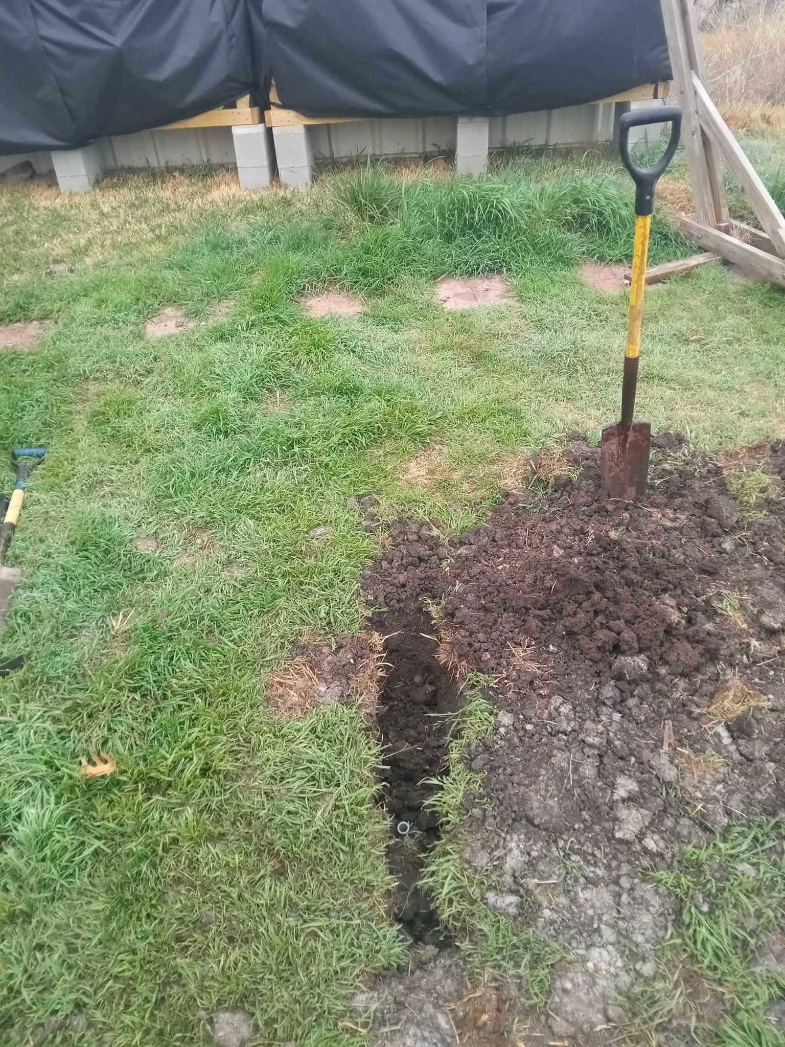 Mowing for Emergency Yard Care LLC in Waxahachie, TX