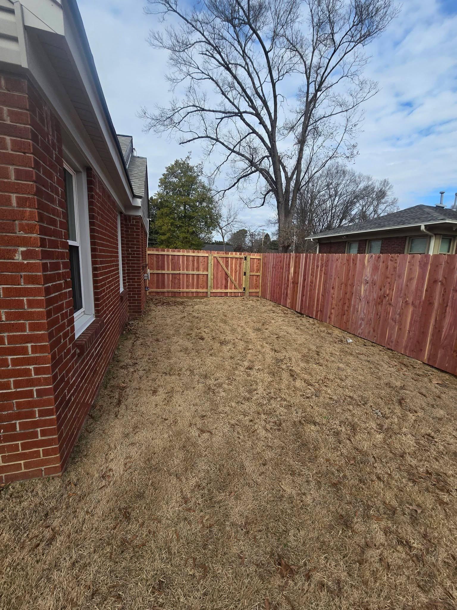  for Stewart Fencing in Mason, TN