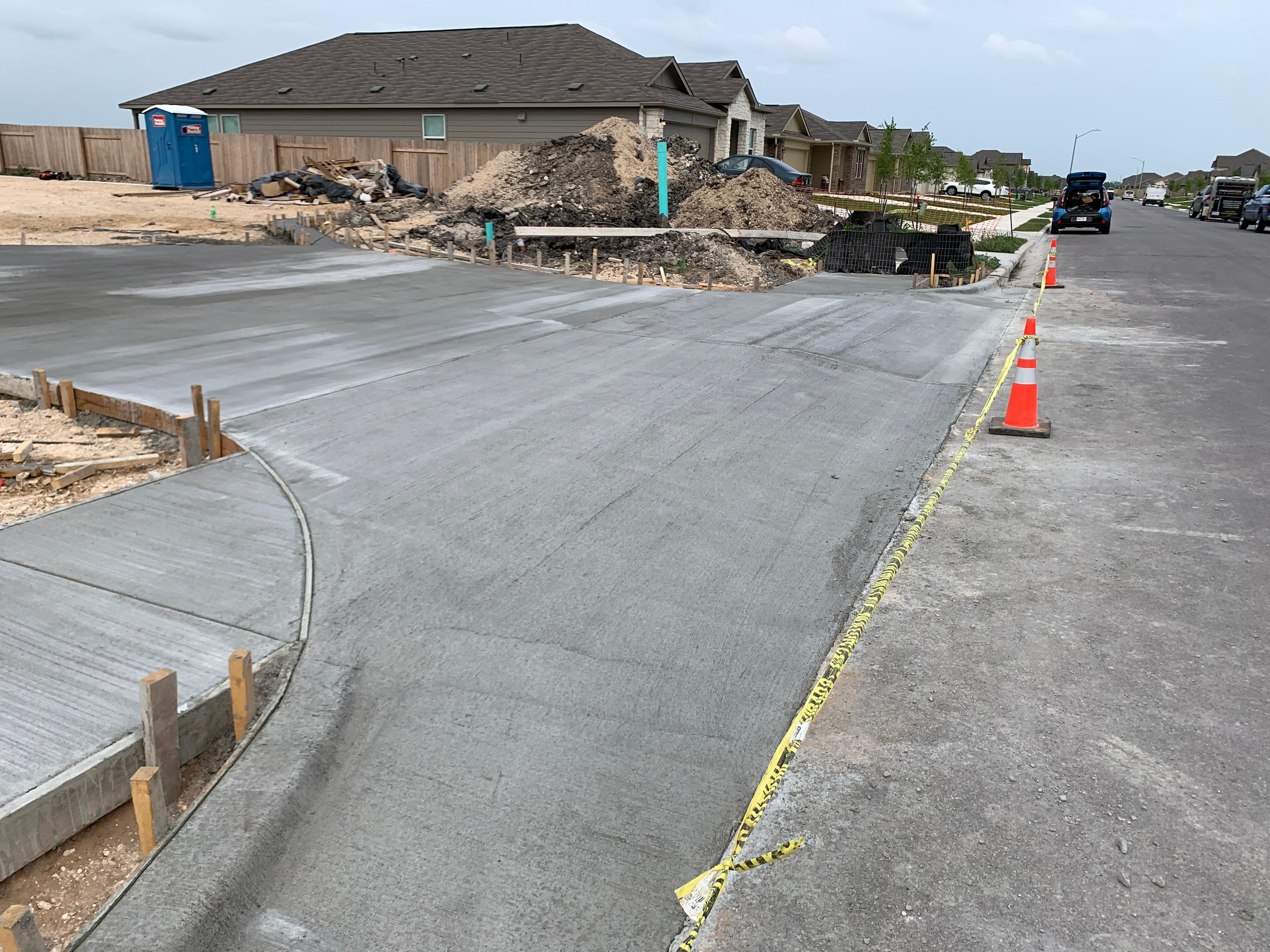  for Leo's Concrete Crew in Elgin, TX