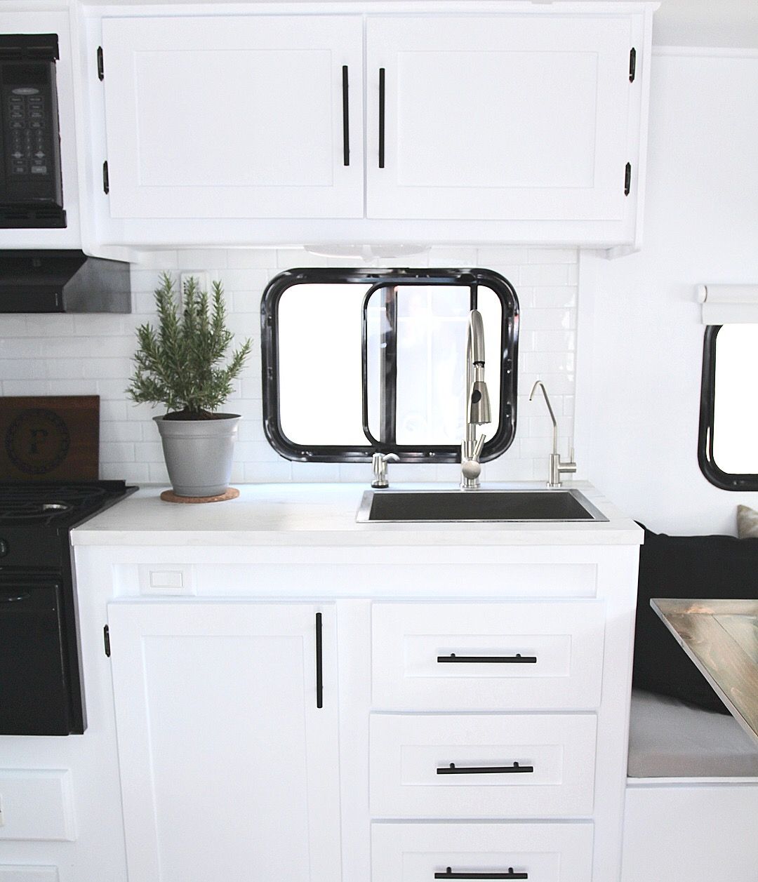 Hana - 2015 Fleetwood Travel Trailer for Mauka to Makai RV Renovations in Los Angeles, CA
