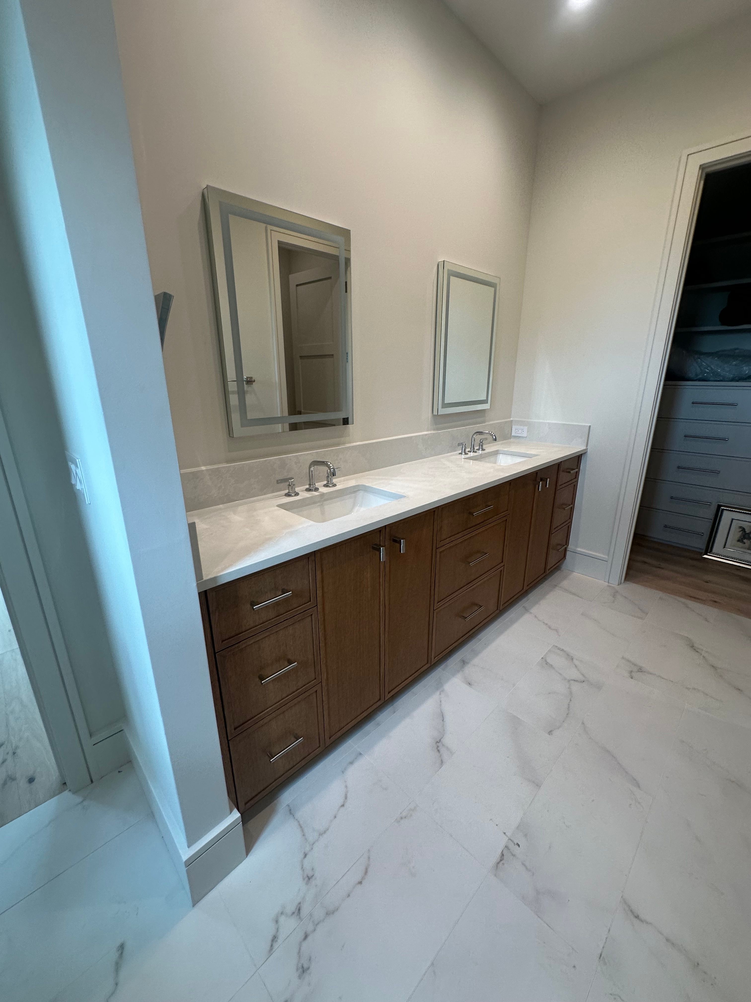  for MJ’s Painting & Remodeling LLC in Irving, TX