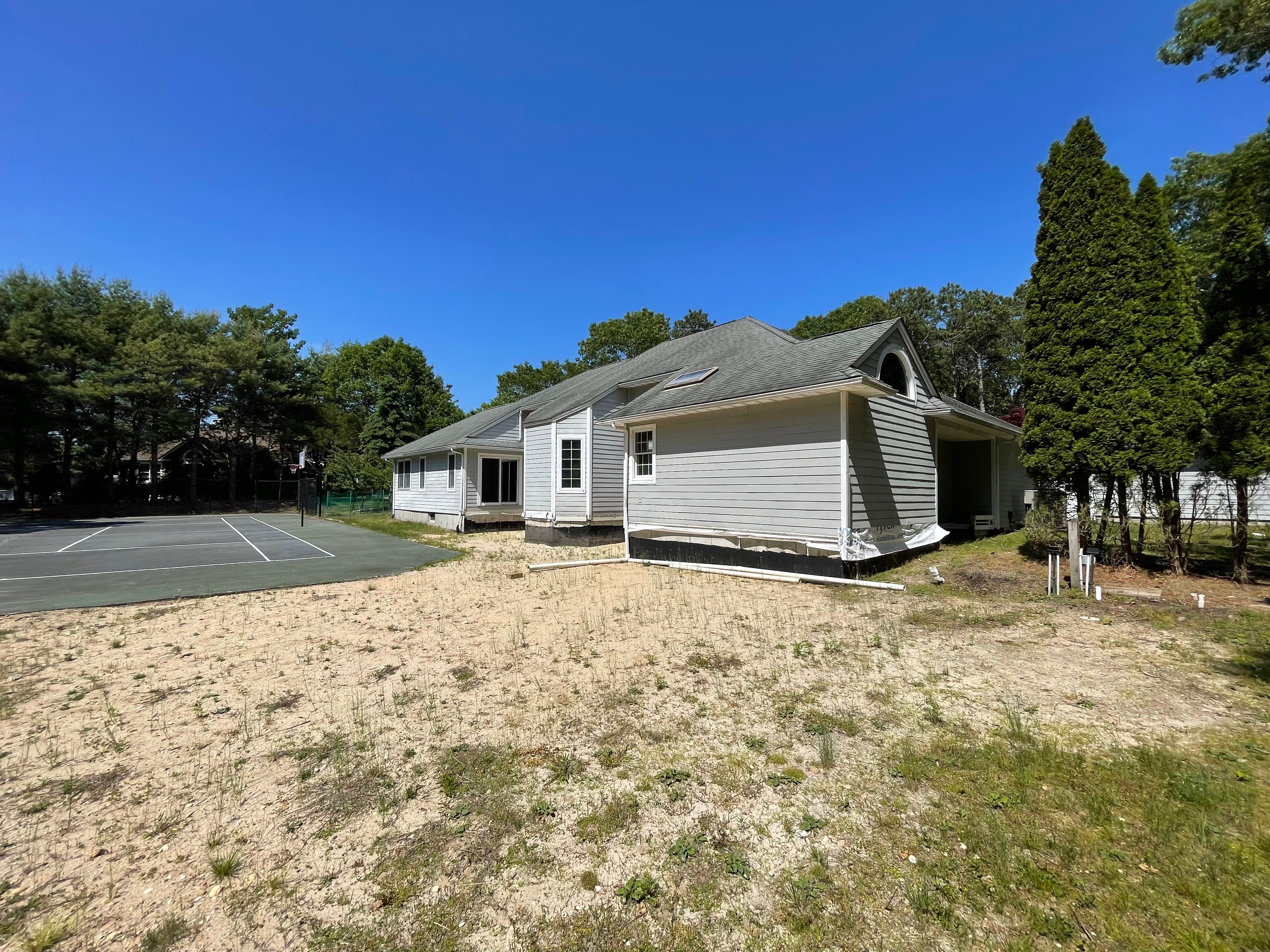  for Make It Right Contracting in East Hampton, NY