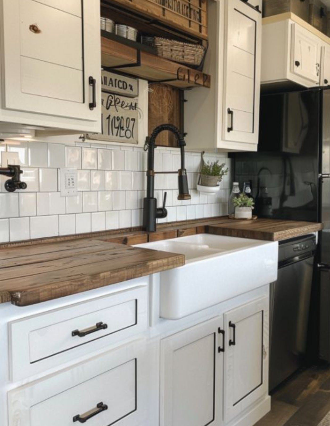  for Carolina Woodworks in Lyman, SC