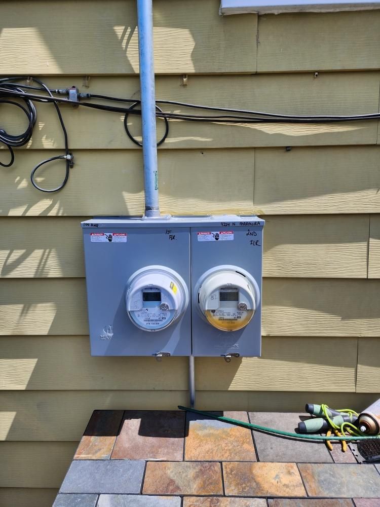  for Grunt Electric in Bensenville, IL