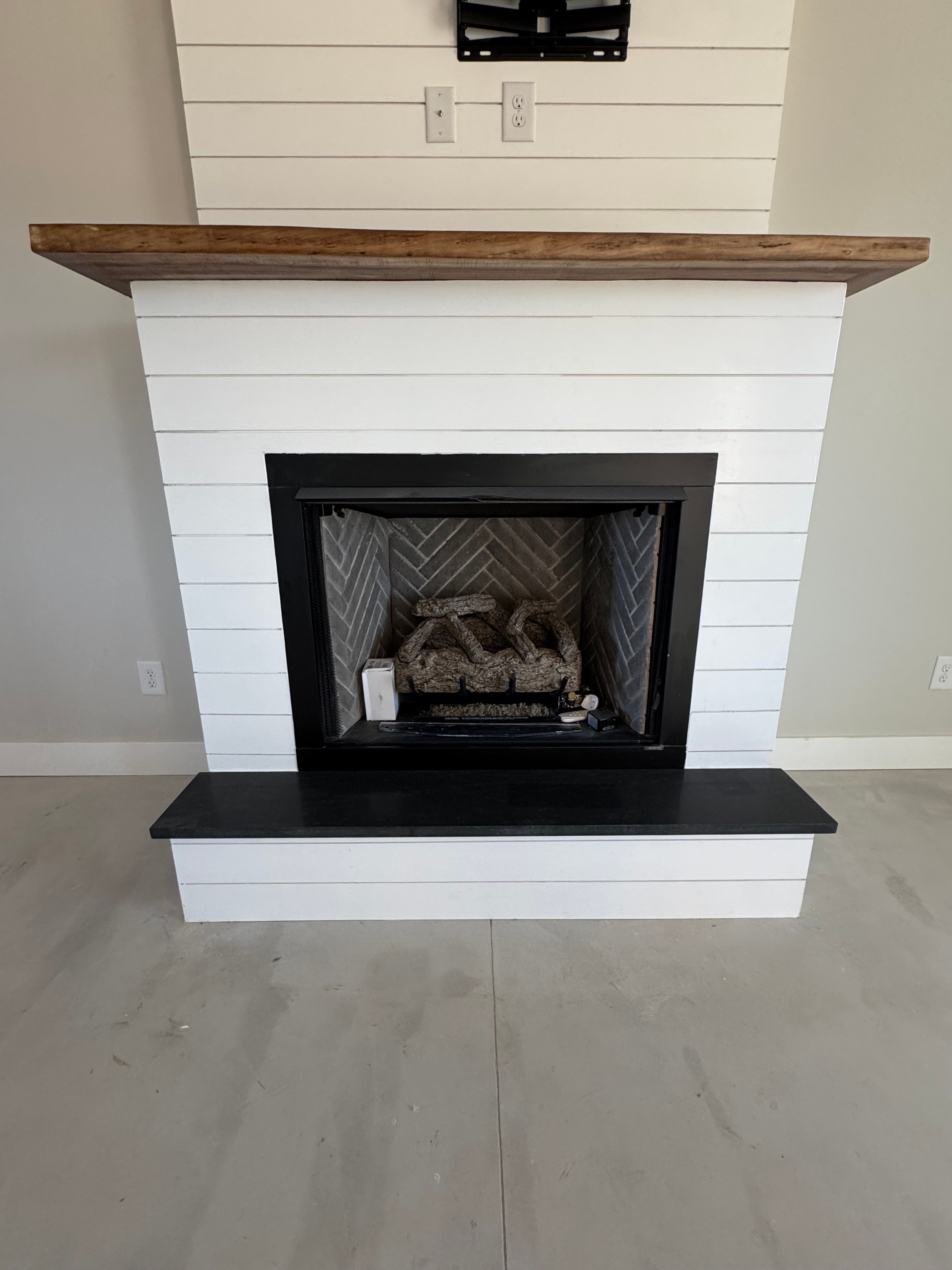  for Ridgeline Construction in Hiddenite, NC