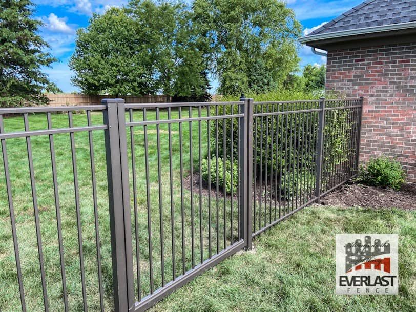  for Everlast Fence in Shorewood, IL