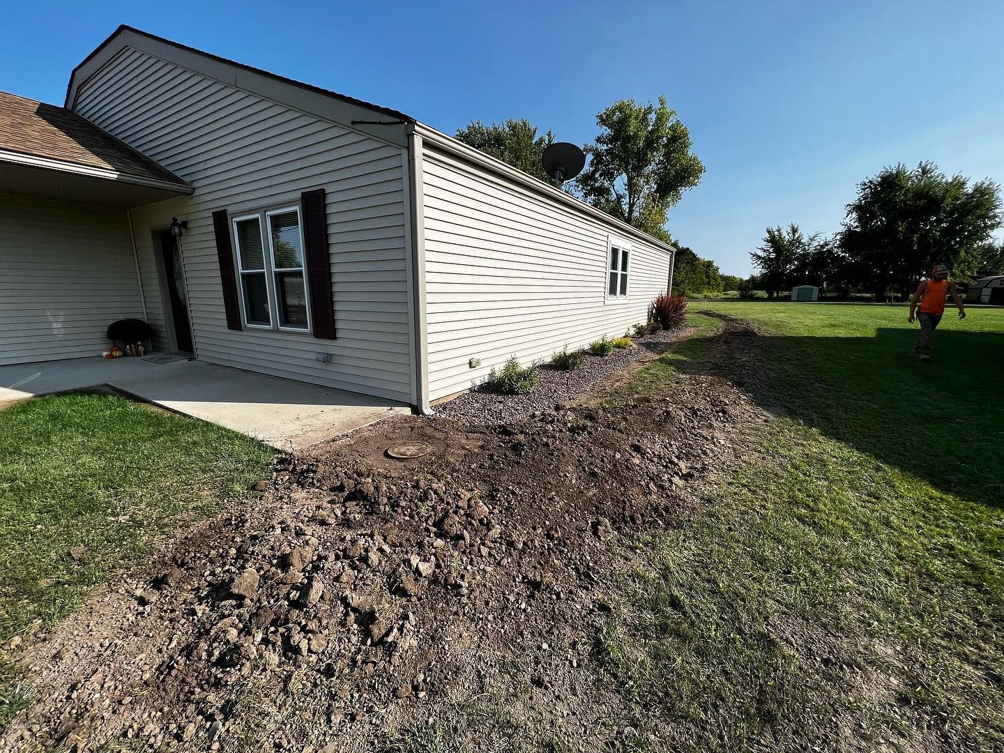 Excavating for PATCO Underground in Canton, MO