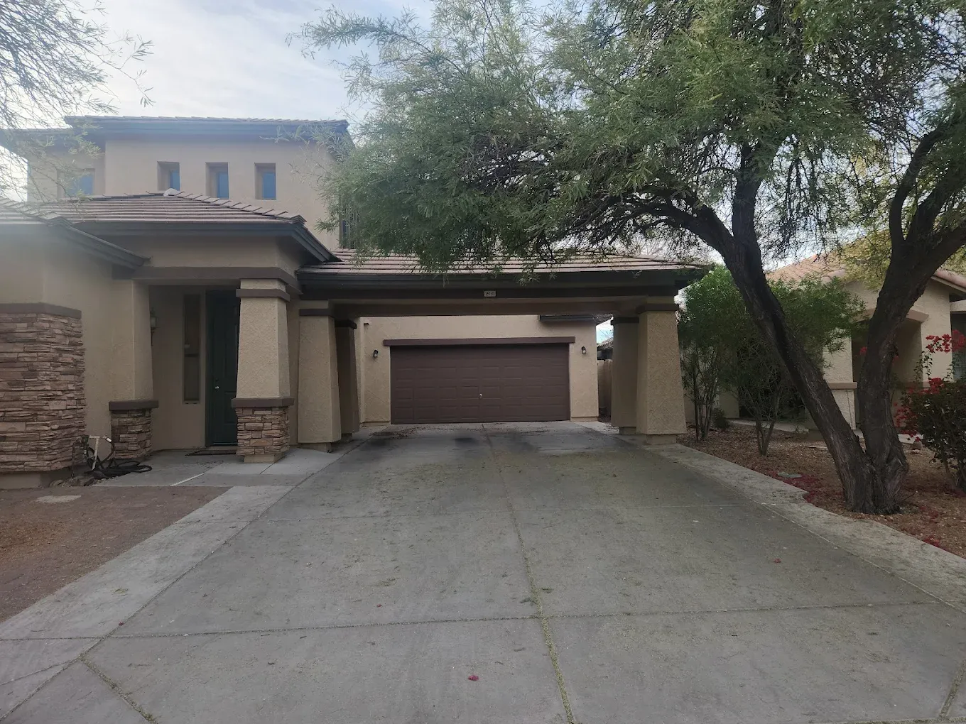  for Outdoor Pros in Phoenix, AZ