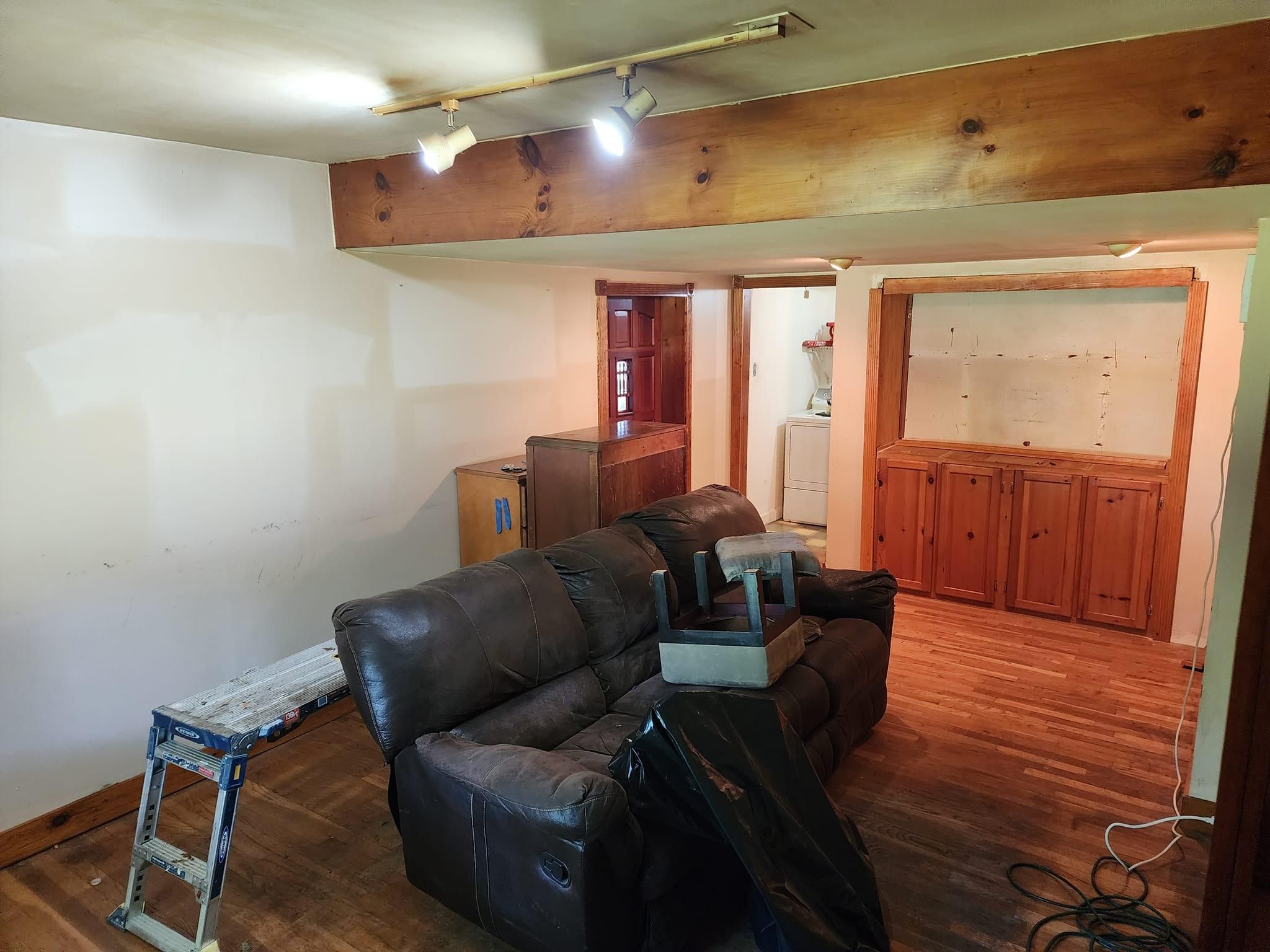  for The Hammer Man Can in Alton, NH