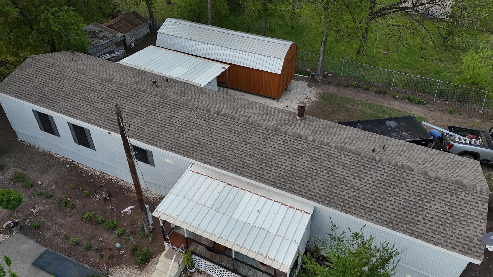 Shingle Roofs  for Barcenas Roofing & Remodeling in San Saba, TX