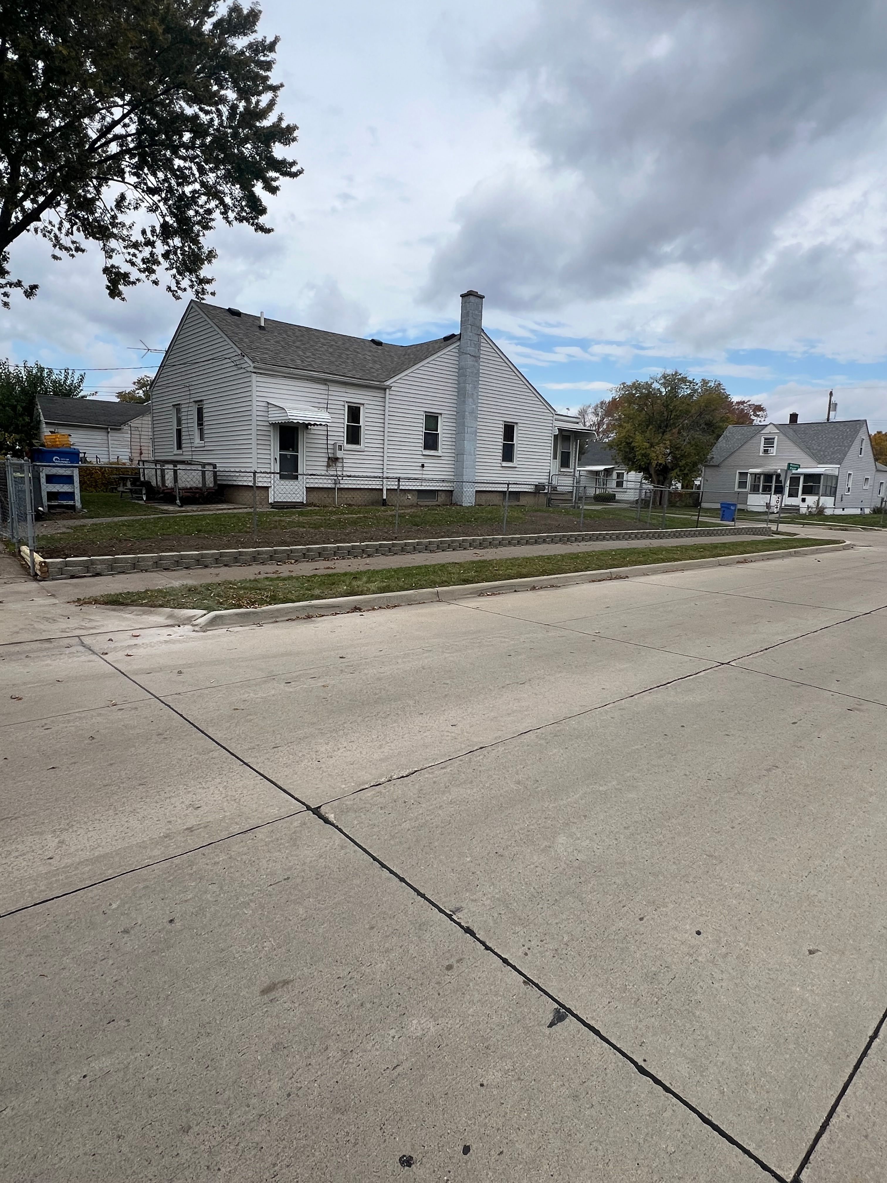  for Alltimate Outdoor Services in Warren, MI