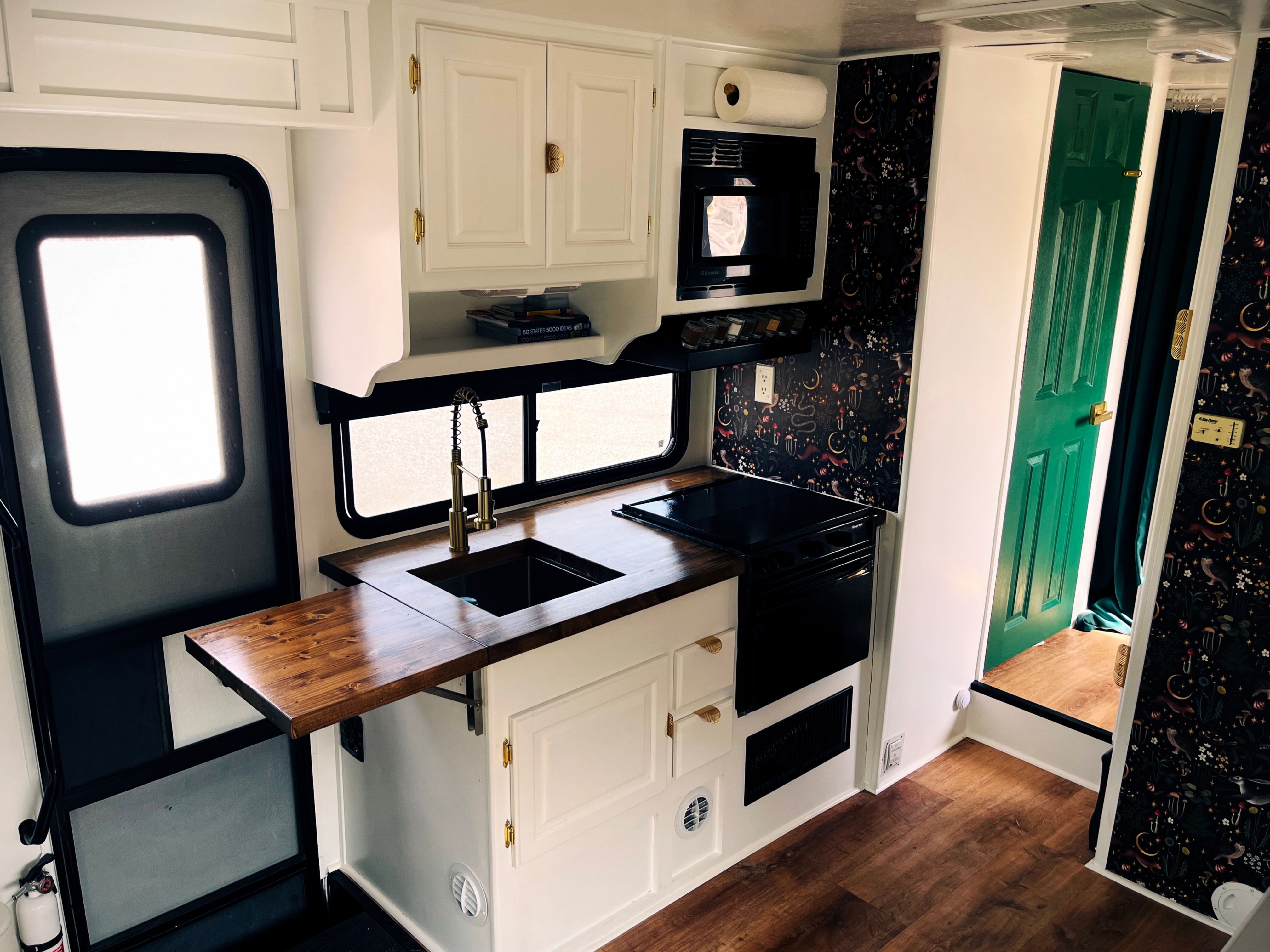 2006 Coachmen Freelander Class C for Mauka to Makai RV Renovations in Los Angeles, CA