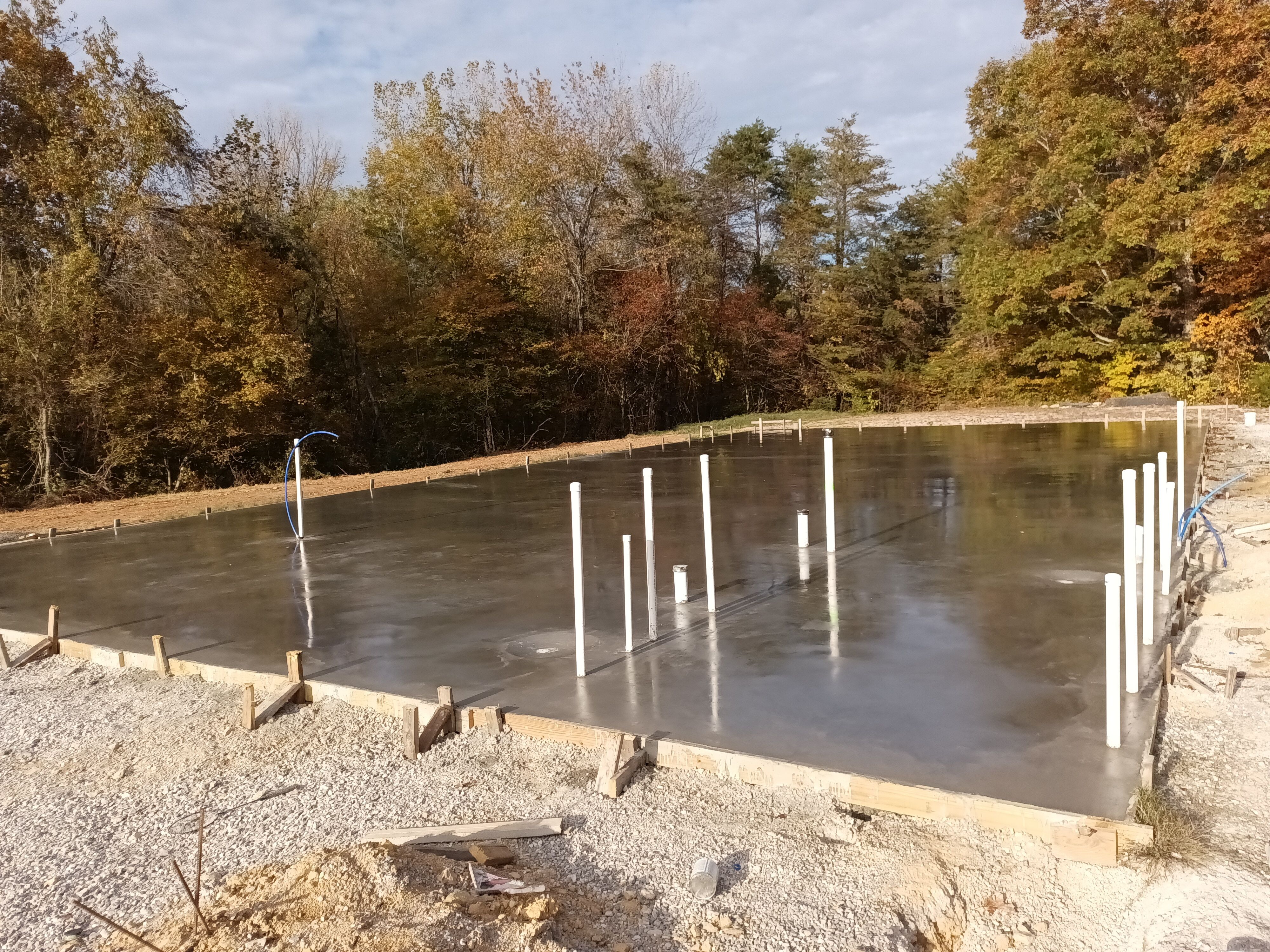 Slabs slick as glass for Hellards Excavation and Concrete Services LLC in Mount Vernon, KY