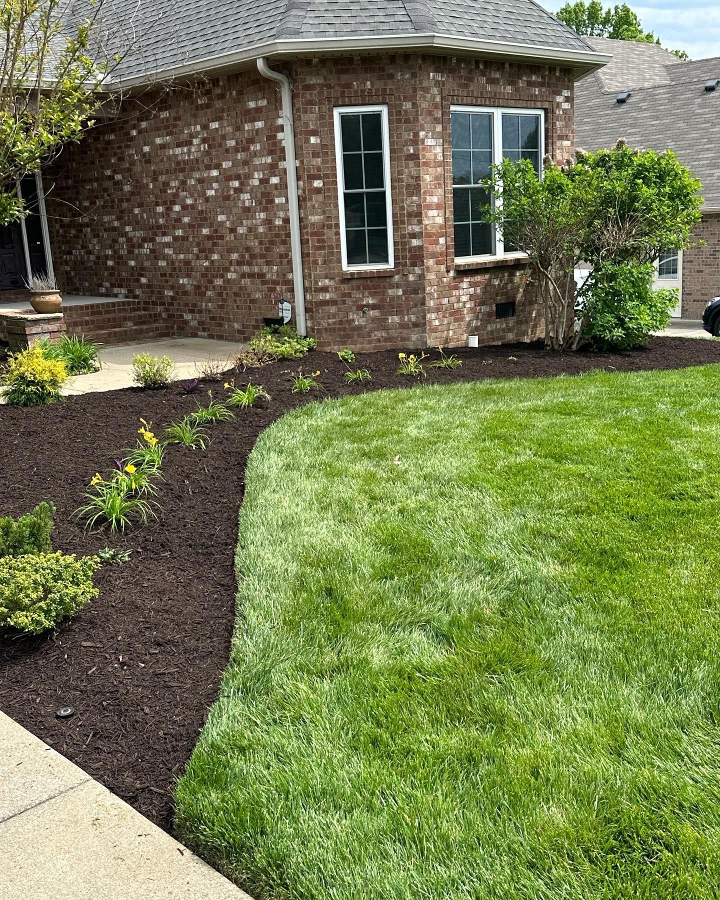  for The Right Price Right Choice Lawn Care Services in Murfreesboro, TN