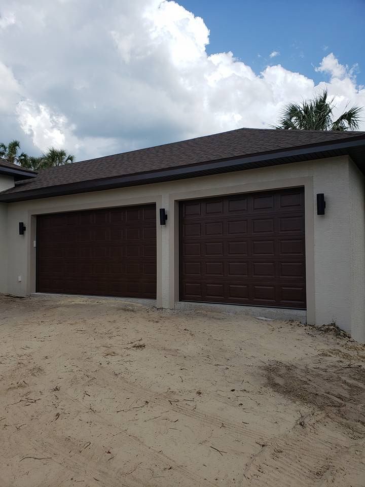 Garage Door Installation for Advantage Garage Doors, LLC in De Leon Springs, FL