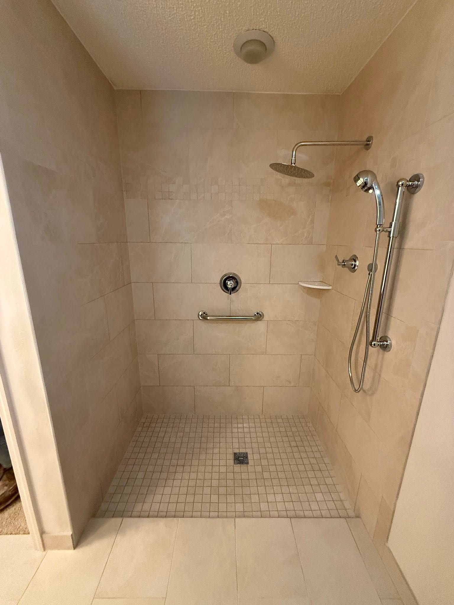 All Photos for Royal Palm Floors & More in Summerfield, FL