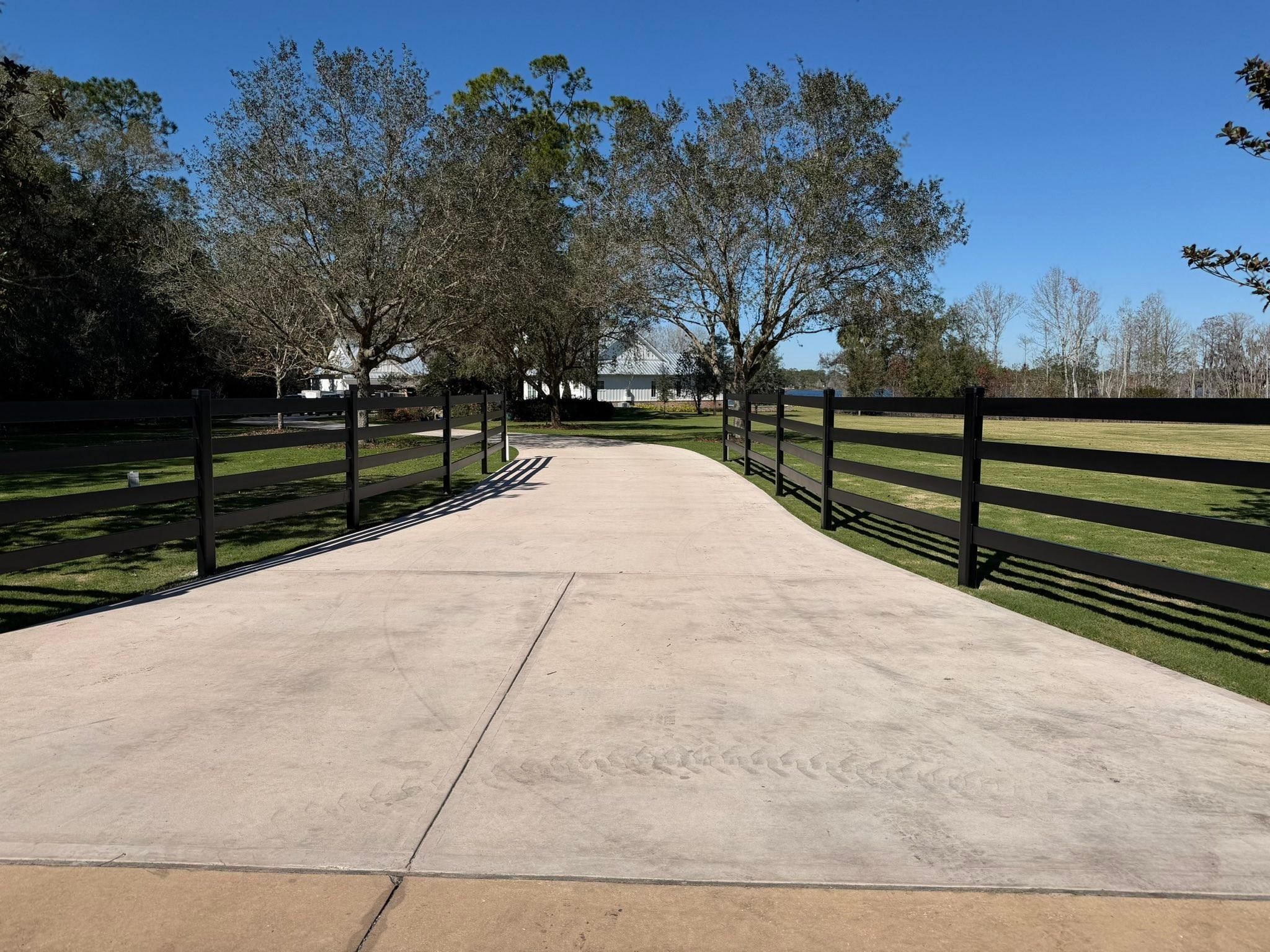  for Allbritton's Outdoor Solutions Inc in Geneva, FL