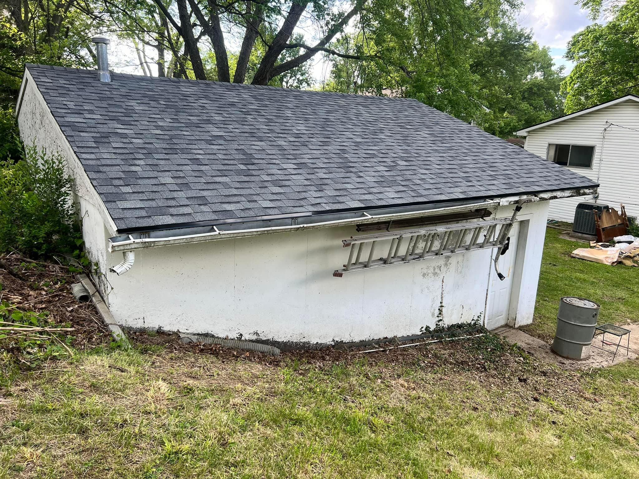  for Full Roof  in Saint Joseph, MO