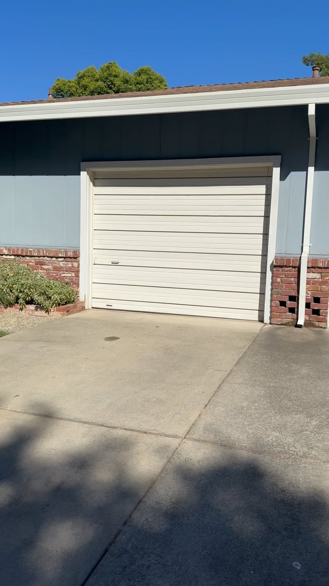  for TNT DOORS in Sacramento, CA