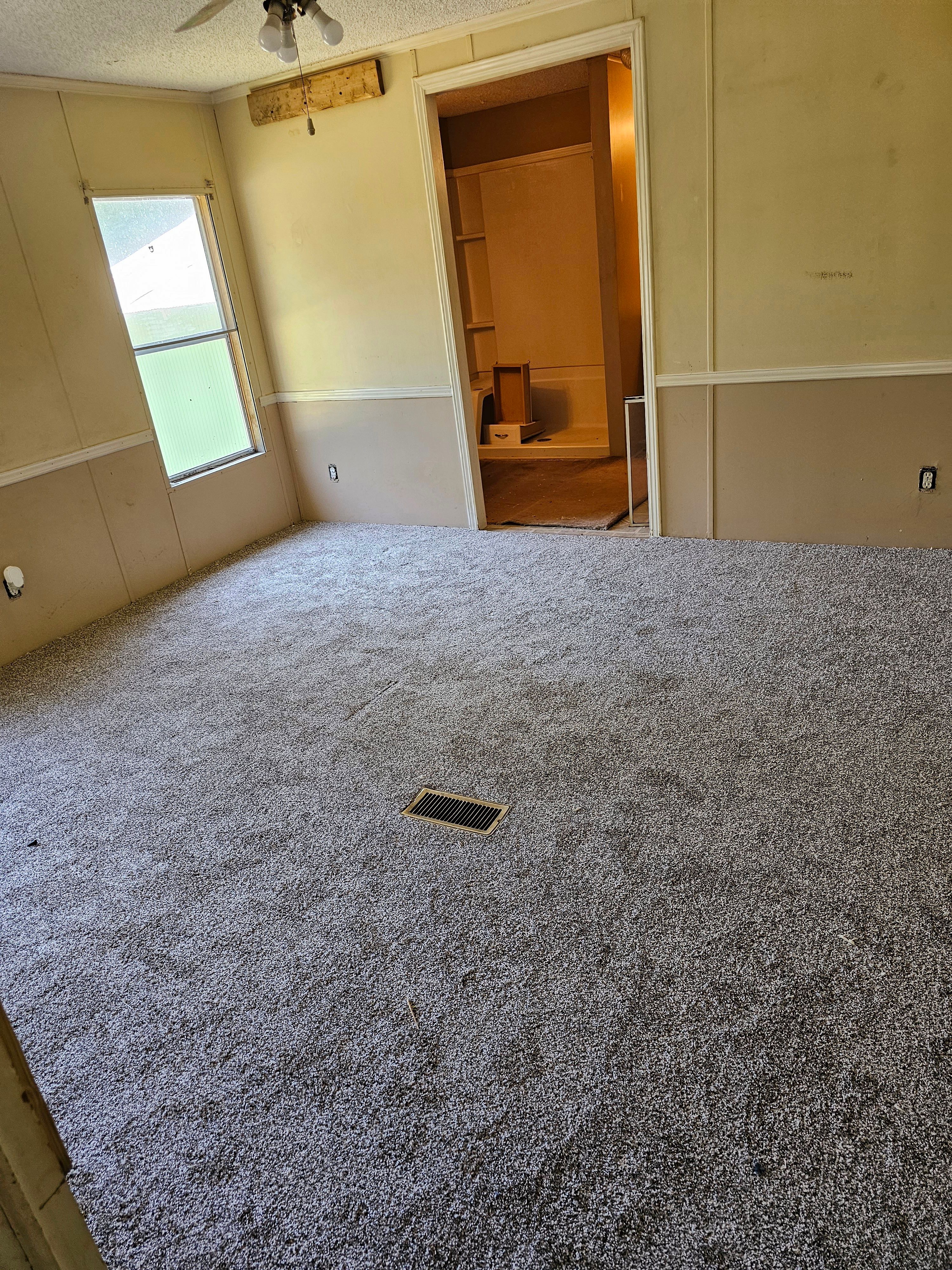 Flooring for E and C Handyman and Construction in Owensboro, KY