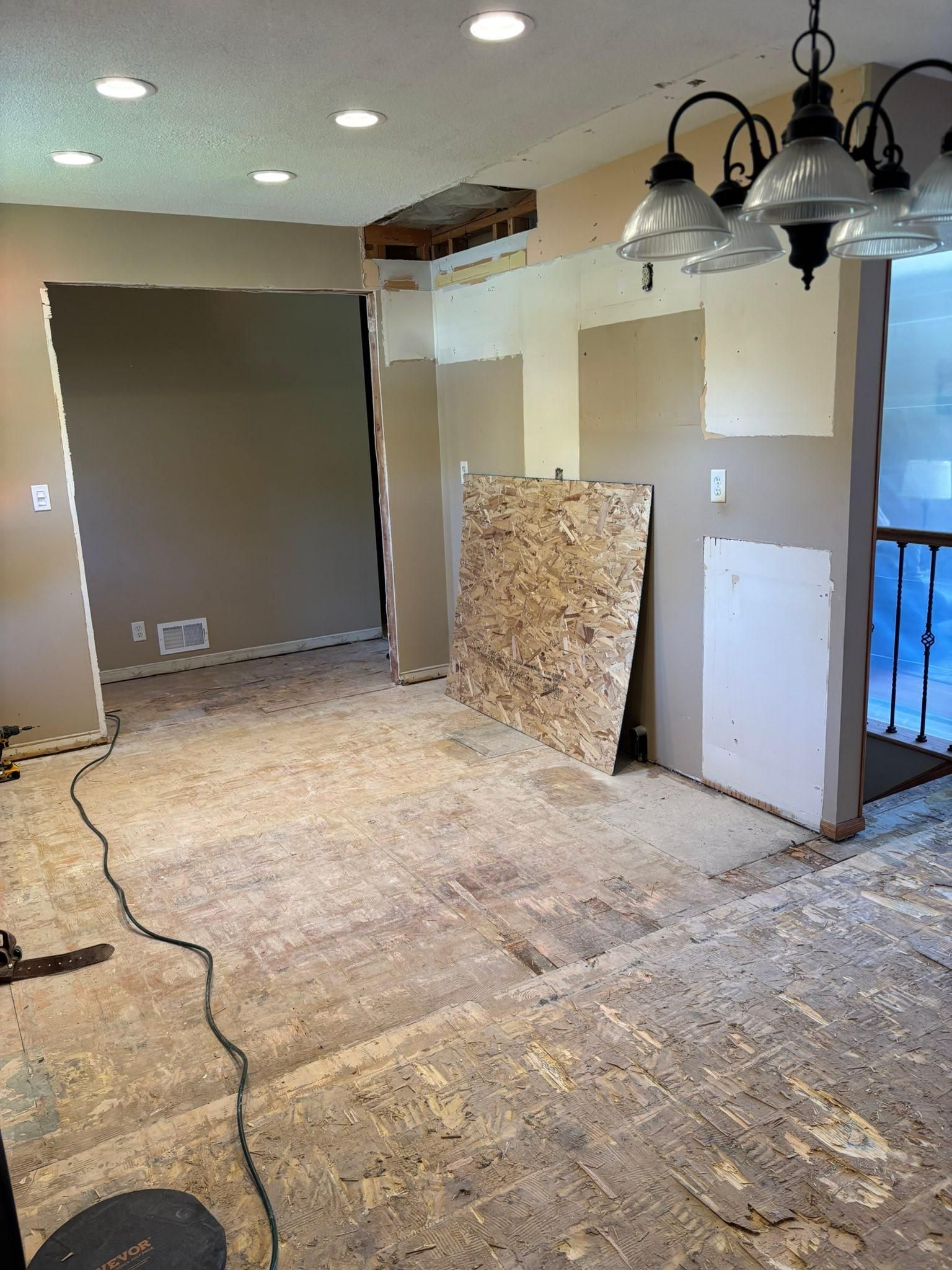  for Premier Services in New London, MN