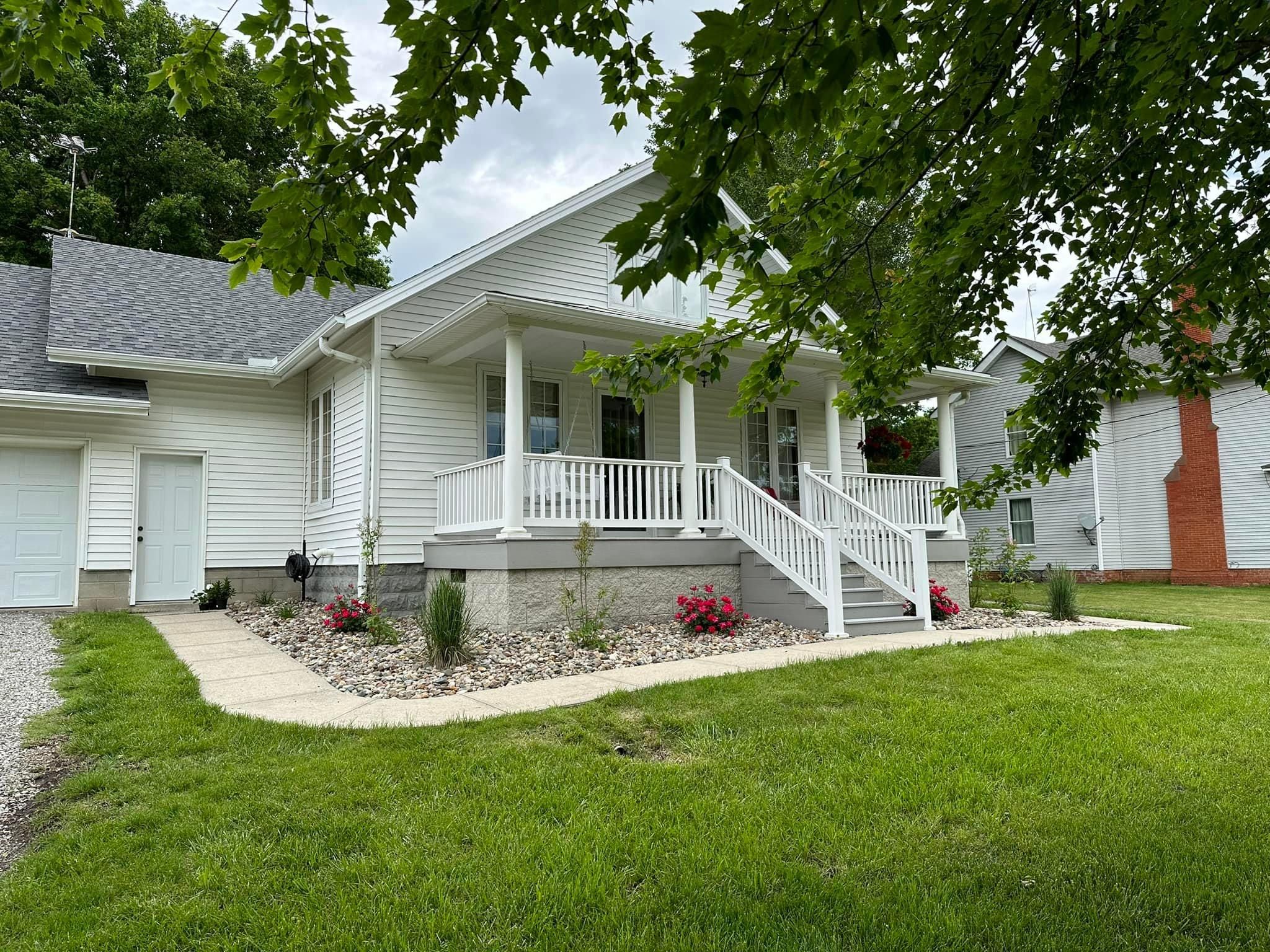  for Thomas' Lawn Care in Maryville, MO