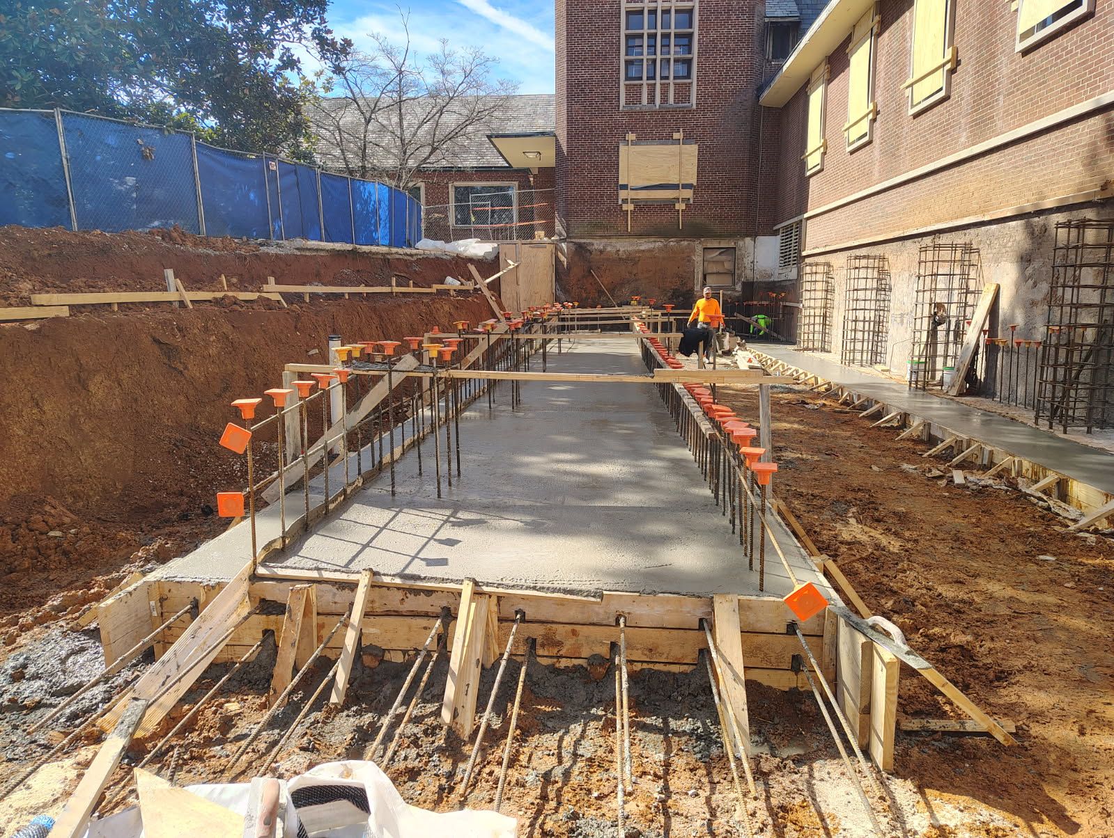  for HR Concrete Solutions LLC in Gatlinburg, TN