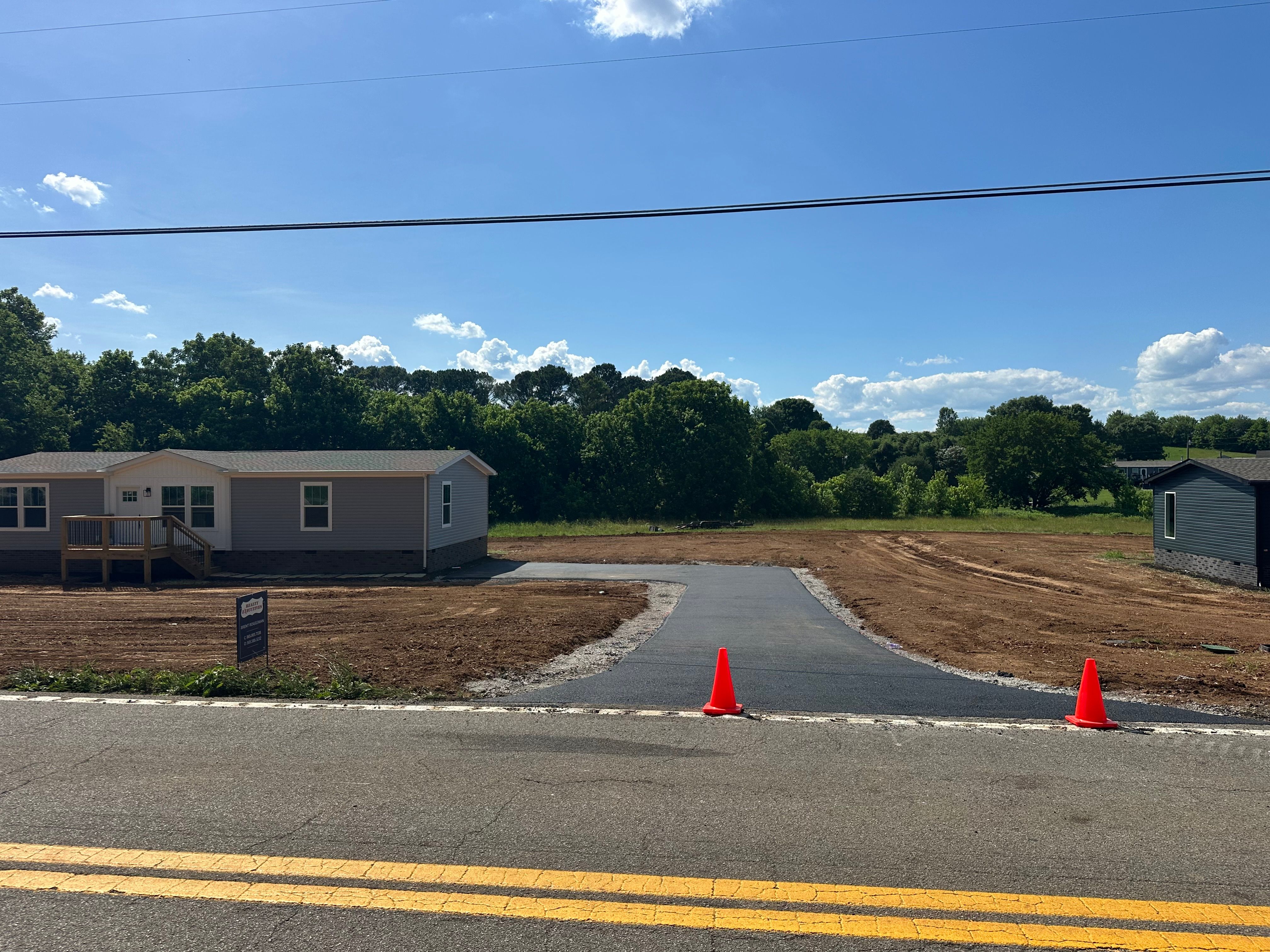  for Metzler Paving and Sealcoating LLC in Jacksboro, TN