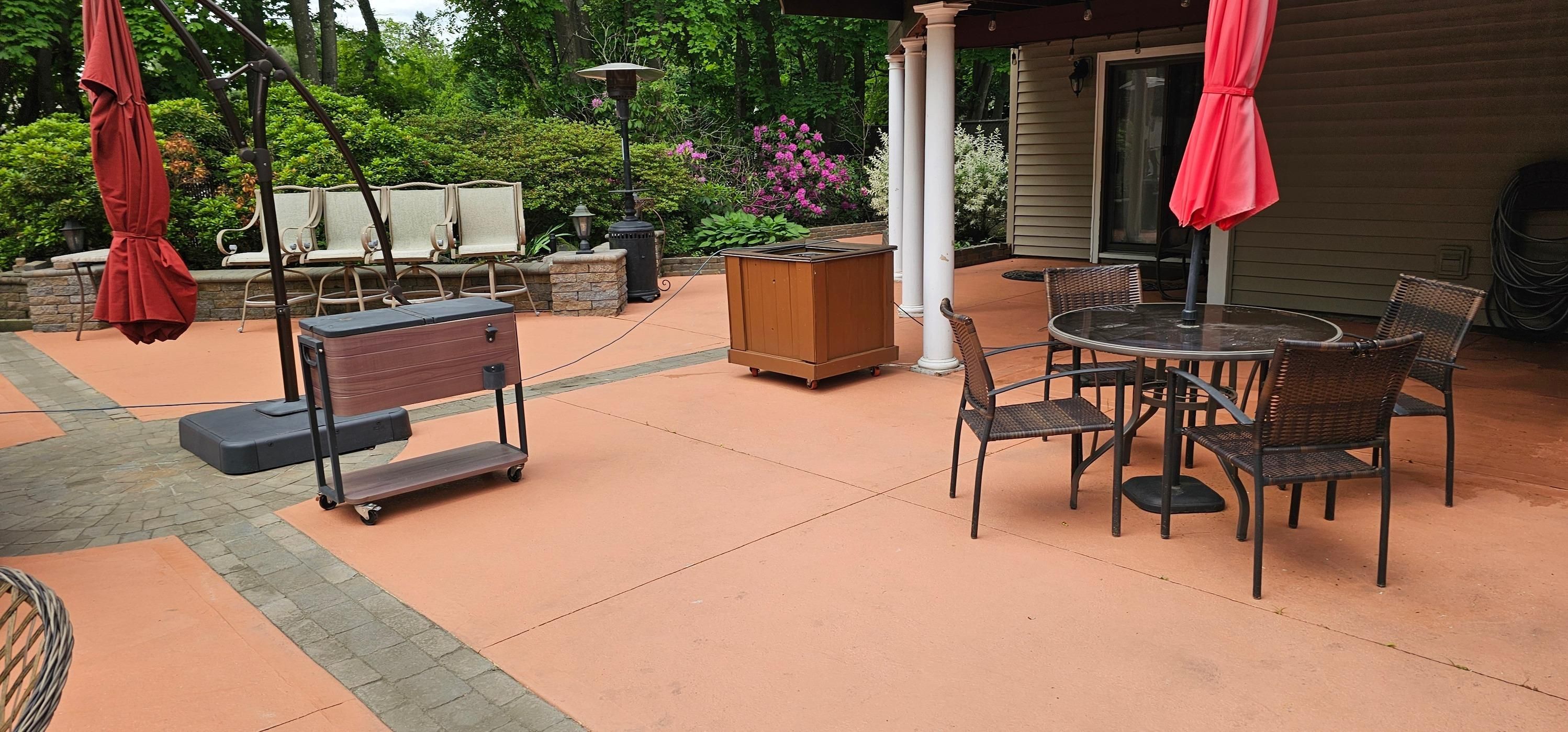  for East End Maintenance Construction Solutions in Suffolk County, NY