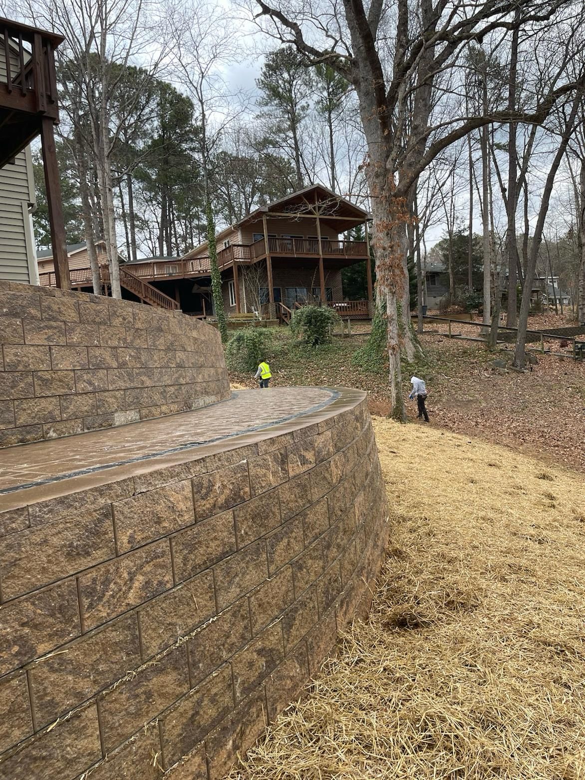 Tree Removal for Rosales Landscaping LLC in Lake Gaston, North Carolina