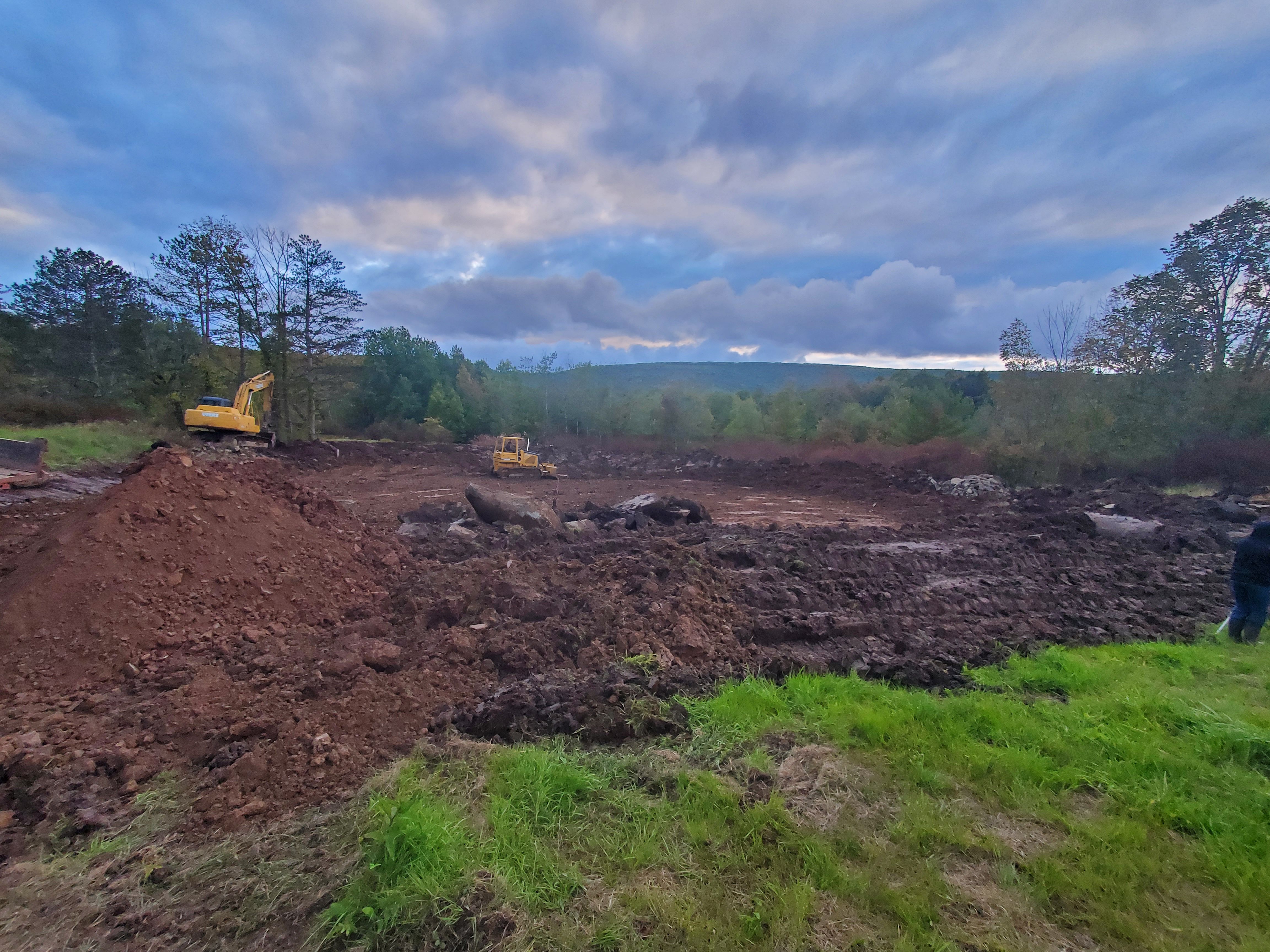  for R McK Excavating in Lake Ariel, PA