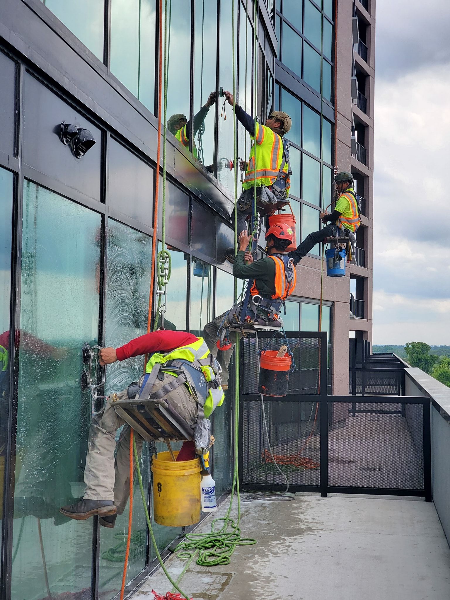 High Rise Window Cleaning for Sunlight Building Services in Birmingham, AL