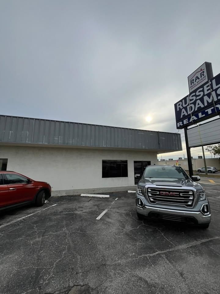  for Escorpio Painting in Tampa, FL