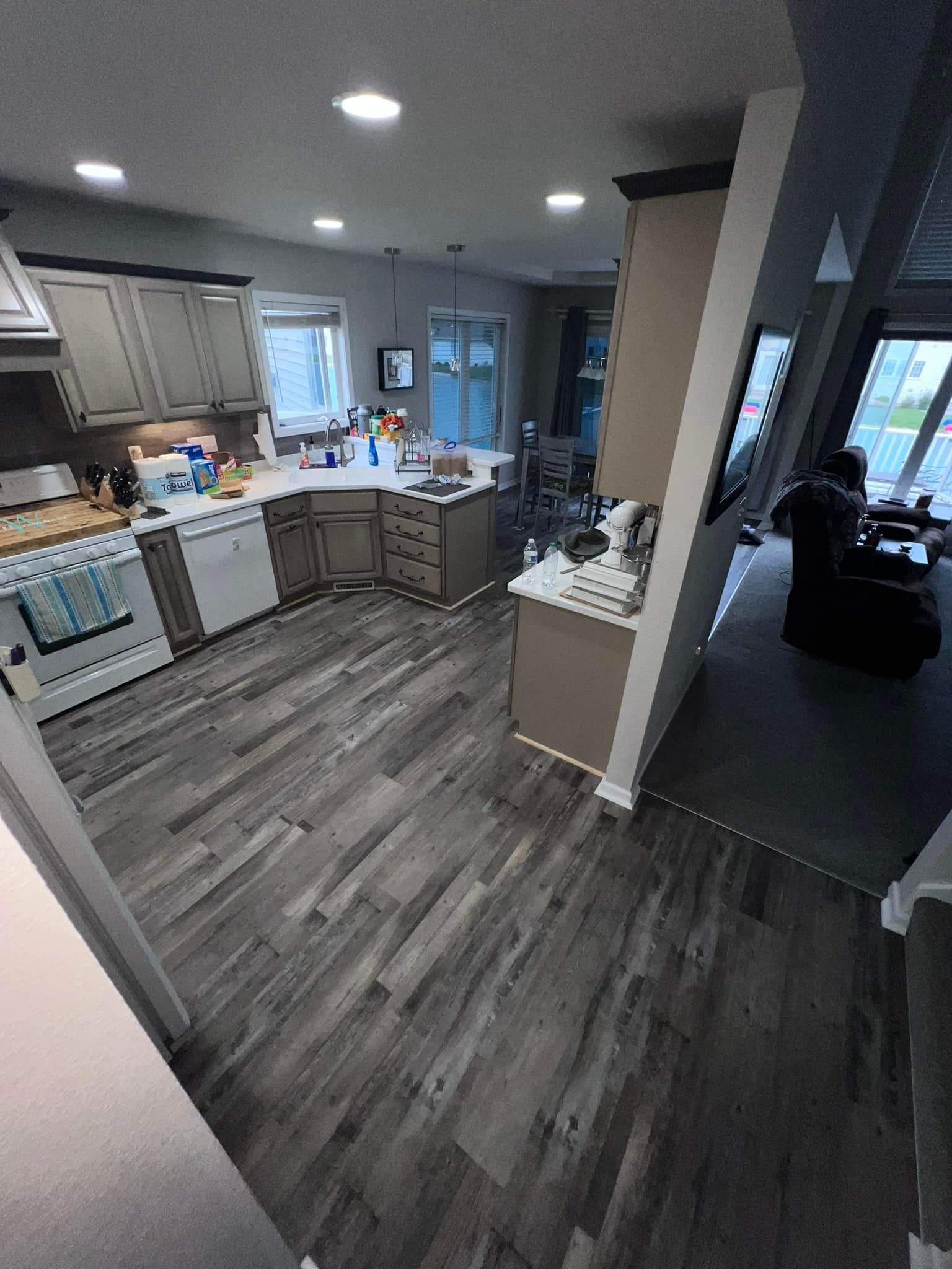  for New Look Flooring in Toledo, OH