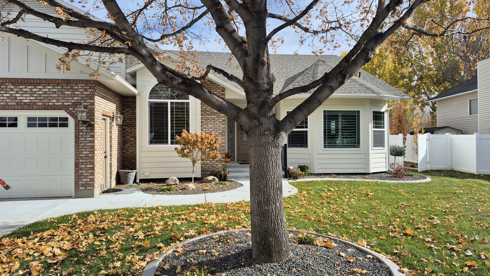  for Vivid Windows in Hurricane, UT